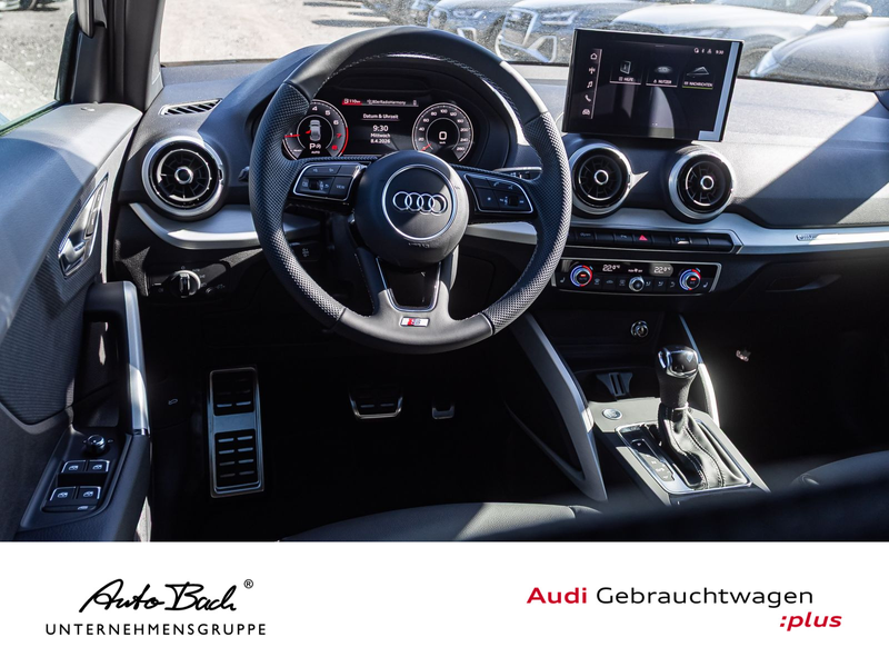 Audi Q2 S line 35TFSI Stronic LED EPH CarPlay DAB — photo 17