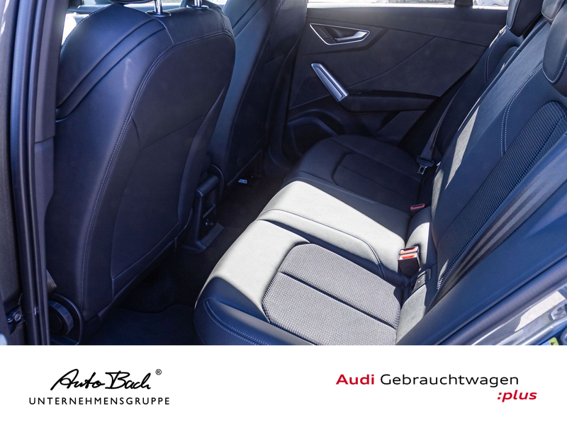 Audi Q2 S line 35TFSI Stronic LED EPH CarPlay DAB — photo 16