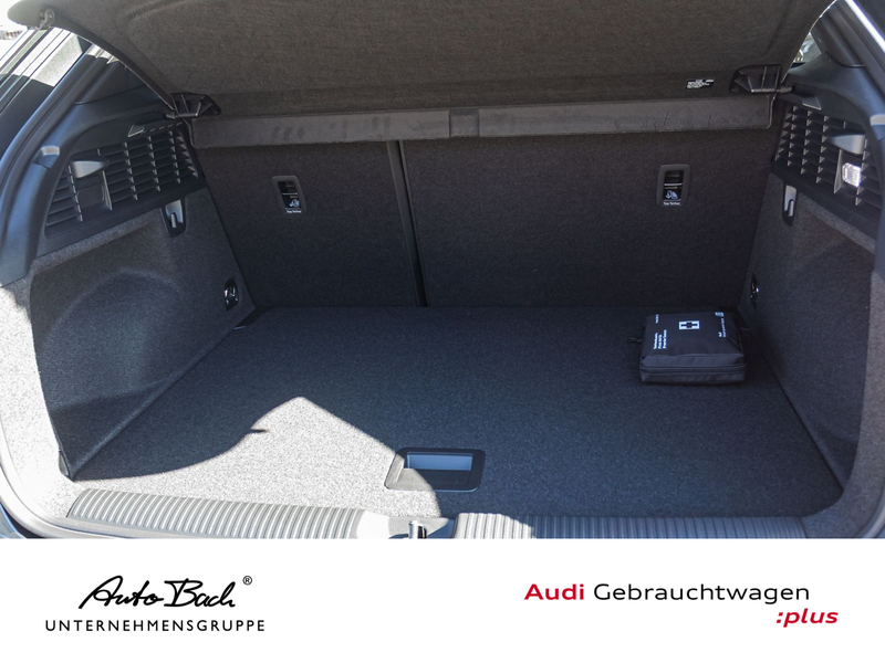 Audi Q2 S line 35TFSI Stronic LED EPH CarPlay DAB — photo 18
