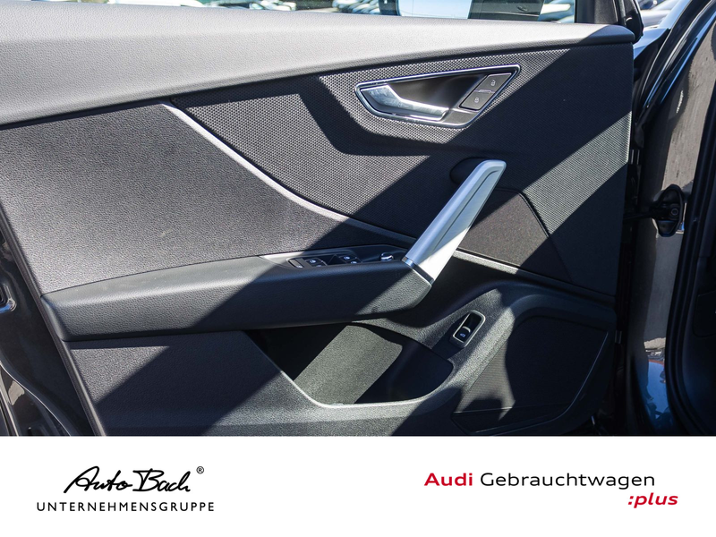 Audi Q2 S line 35TFSI Stronic LED EPH CarPlay DAB — photo 9