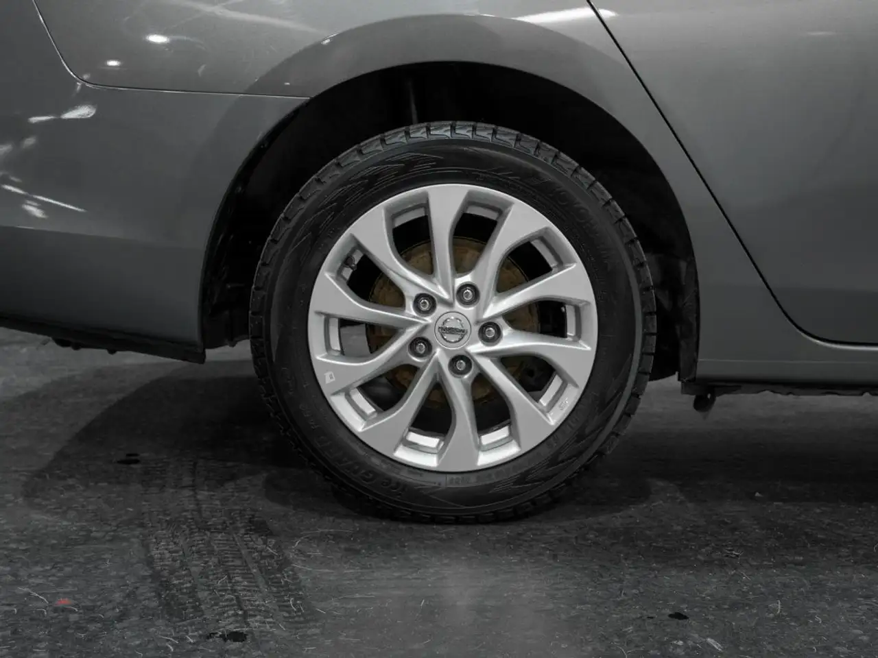 Nissan Sentra снимка Nissan Sentra