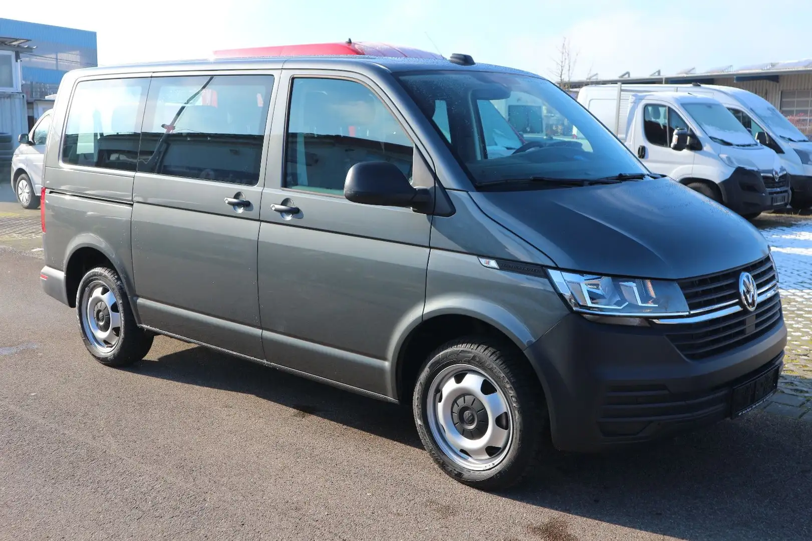 Volkswagen T6 Transporter T6 Kombi 9-Sitzer 2.0 TDI Klima AHK Tempomat Grau - 2