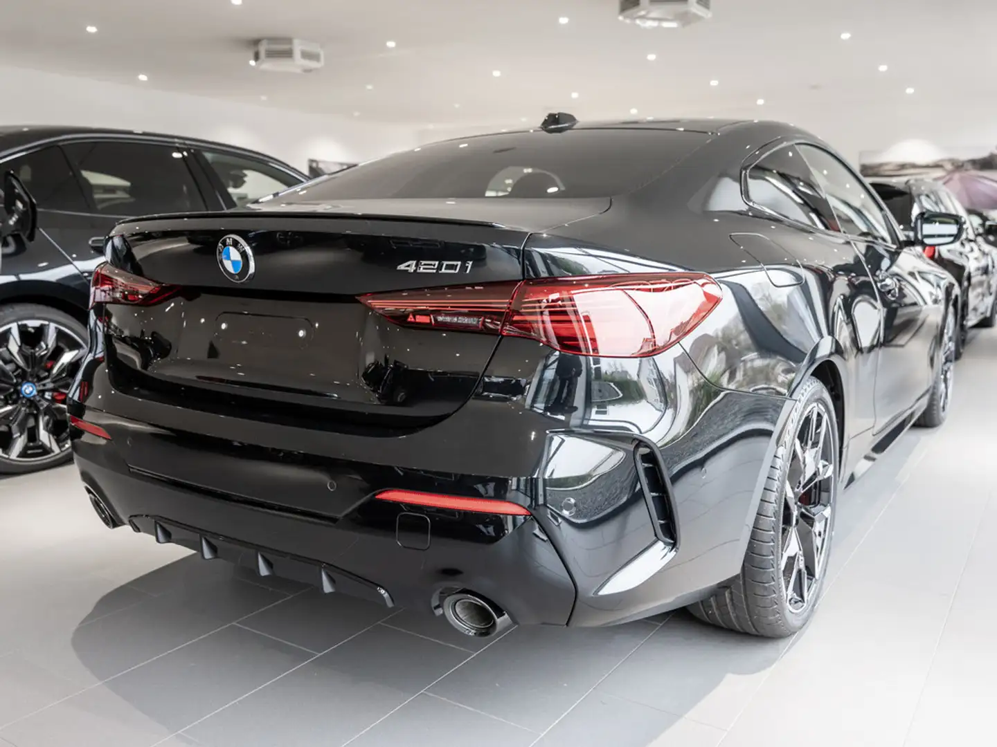 BMW 420 i Coupe M-Sport Pro 360° HUD LED ACC NAVI Noir - 2