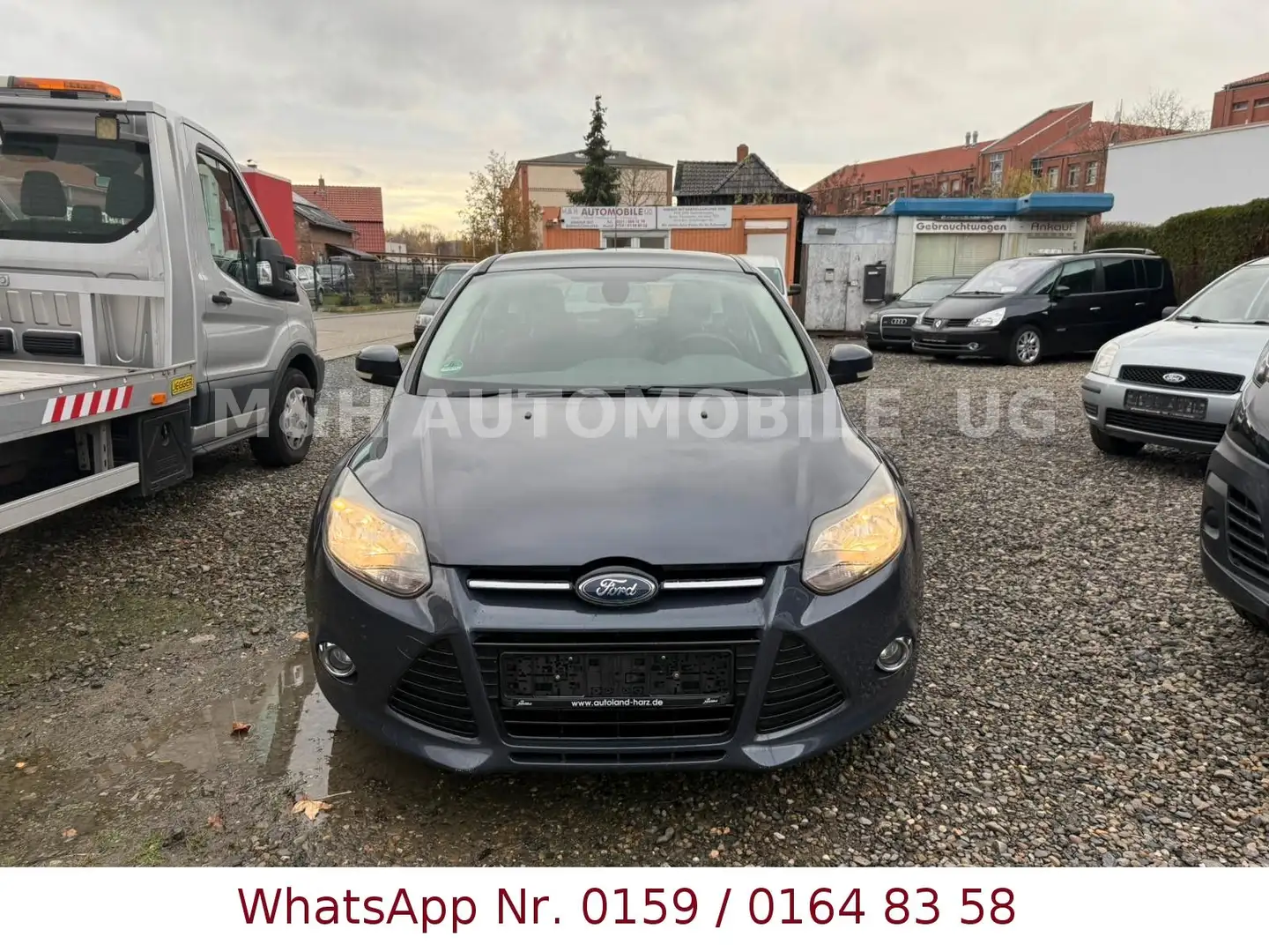 Ford Focus Lim. Titanium Grau - 2