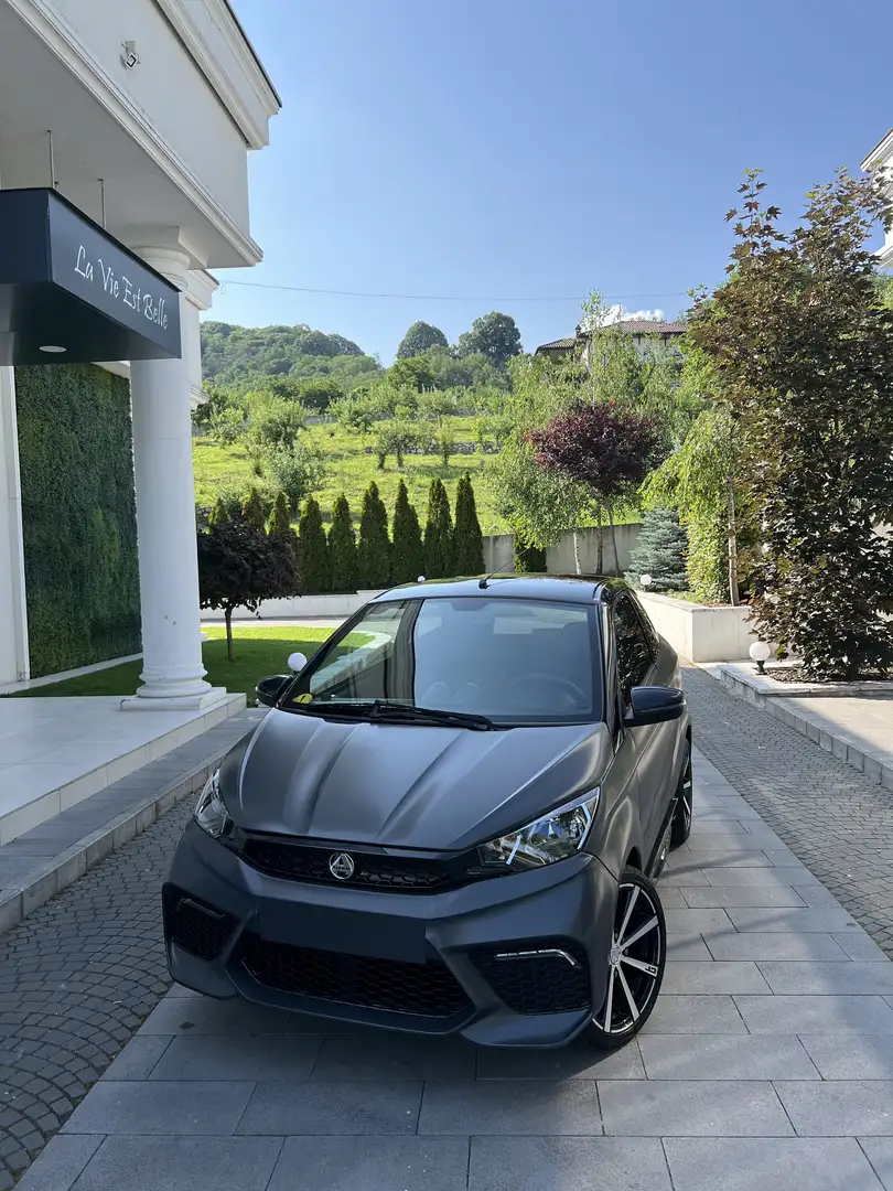 Aixam Coupe GTI Grau - 1