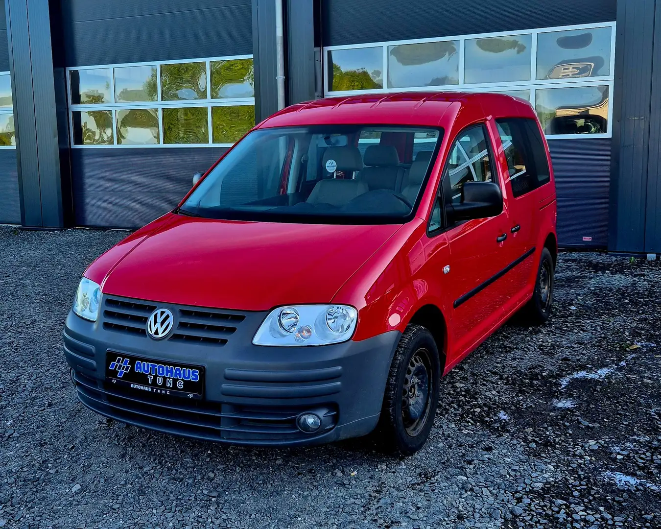 Volkswagen Caddy 1.6, Life Fan Caddy, AHK, Cool & Sound, NSW, ZV Rood - 1