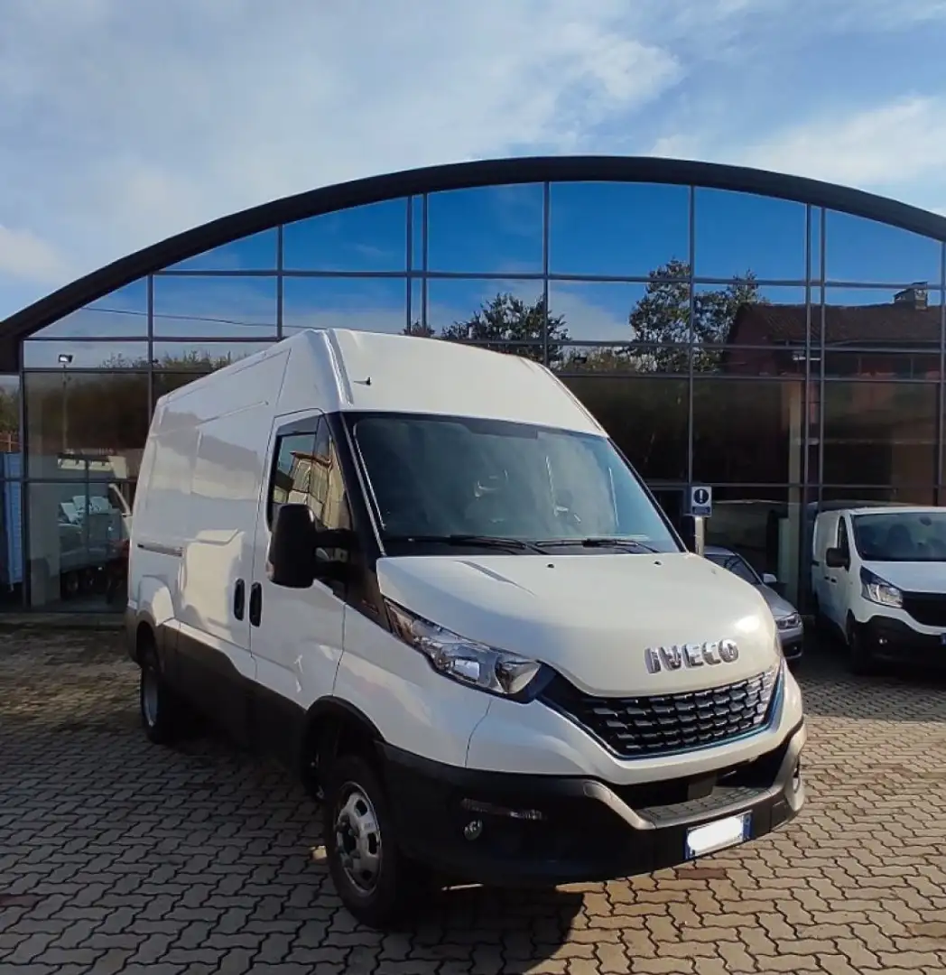 Iveco DAILY 3.0 METANO  35C14N NV 3520. H2 BLUE P. QUAD- Blanc - 1