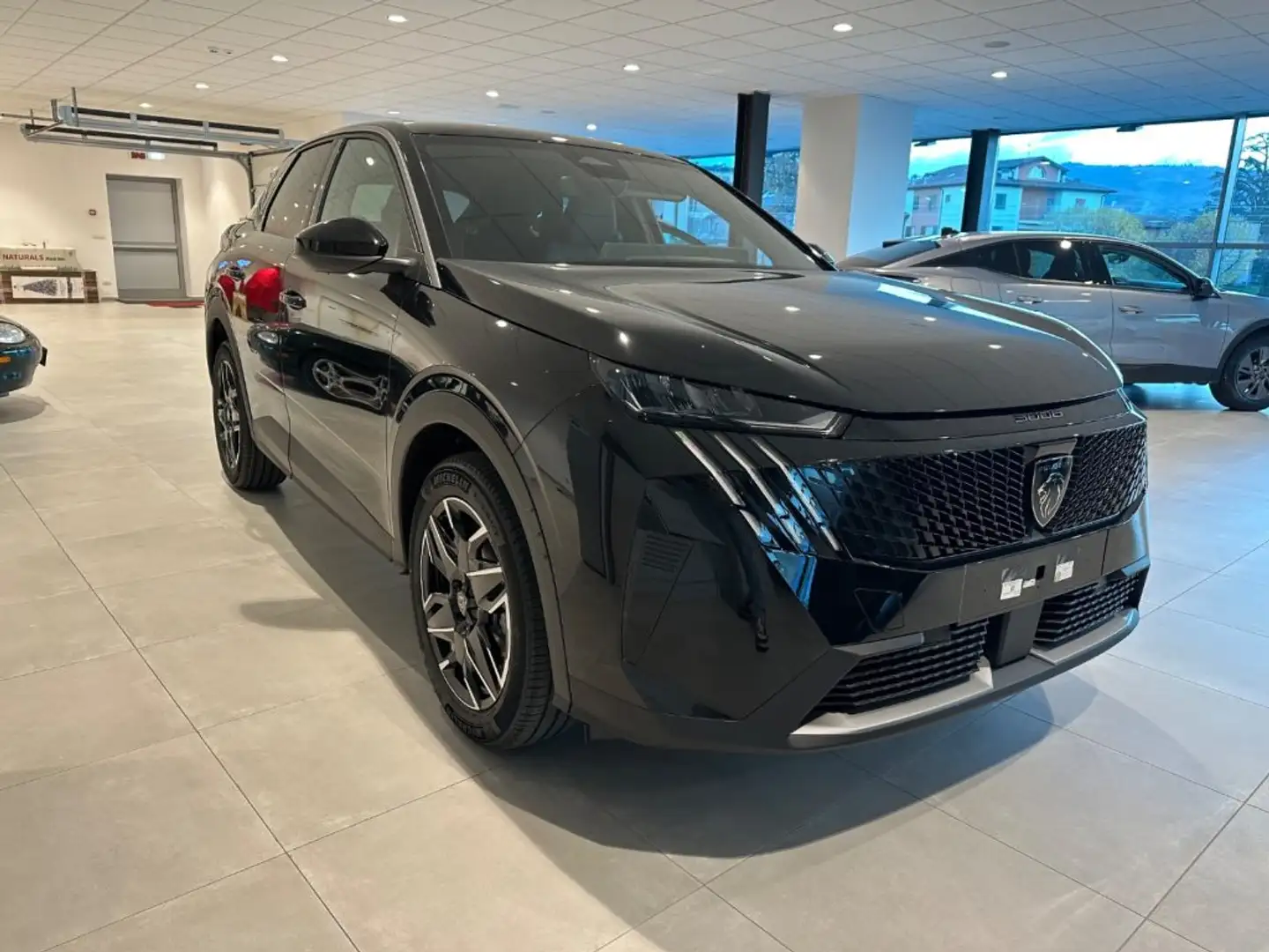 Peugeot 3008 Hybrid 145 e-DCS6 Allure Grigio - 2