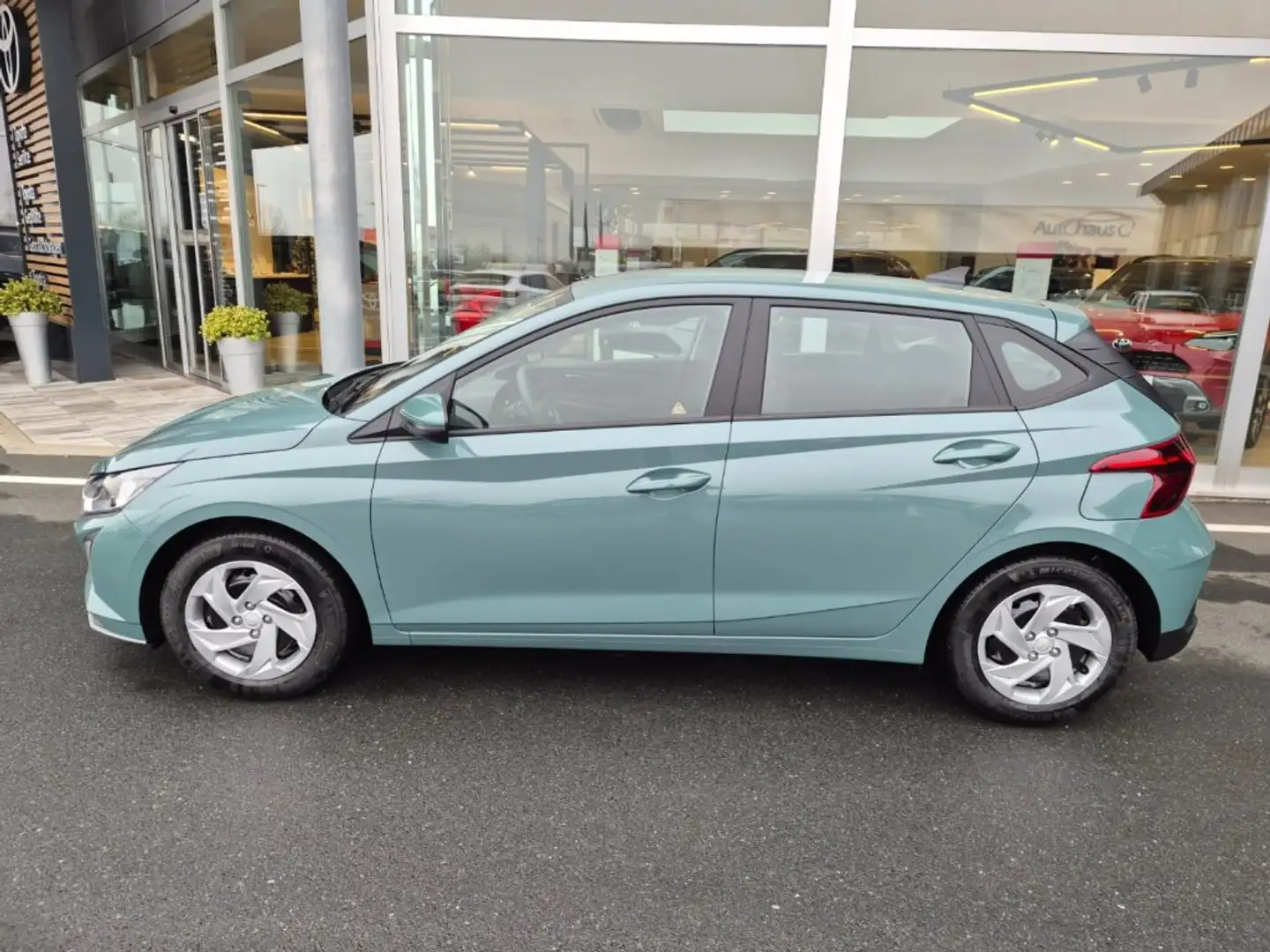 Hyundai i20 (BC3) Smart Line 1.2 MPI b5bs1 Grün - 2