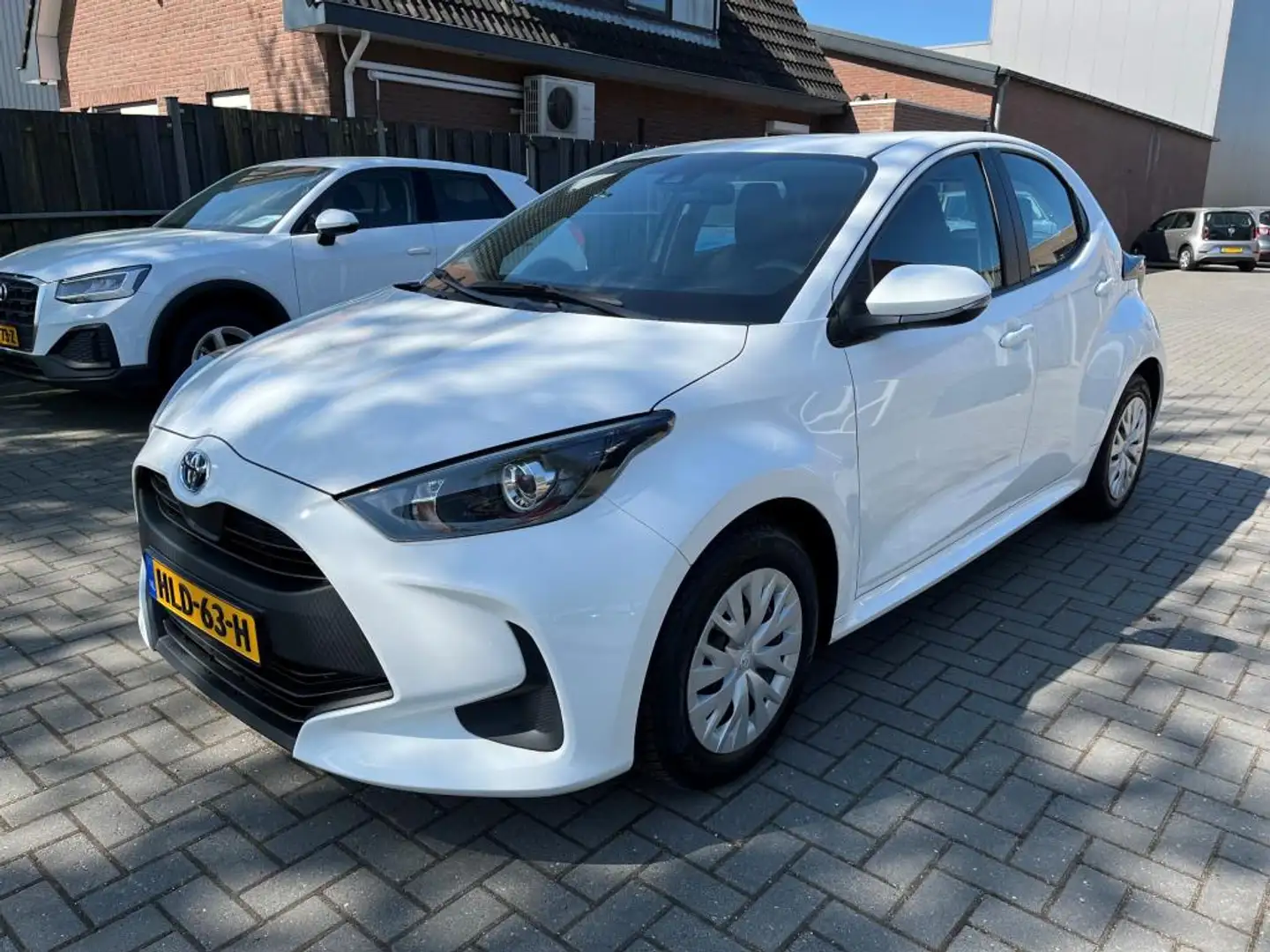 Toyota Yaris 1.5 Hybrid Active automaat Apple Car Play Android Wit - 2