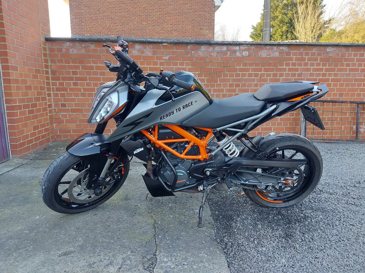 KTM 125 Duke Zwart - 1