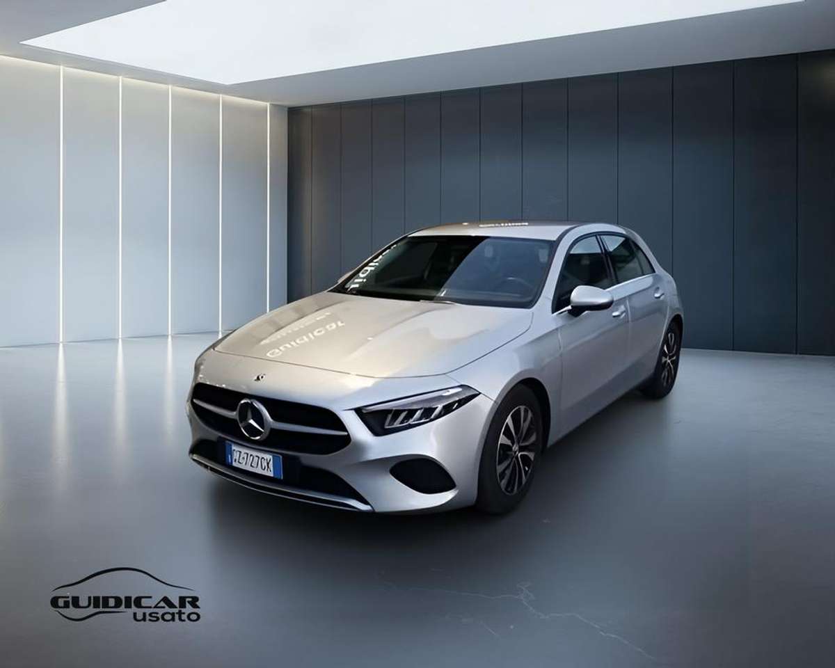 Mercedes-Benz A 180 d Advanced auto
