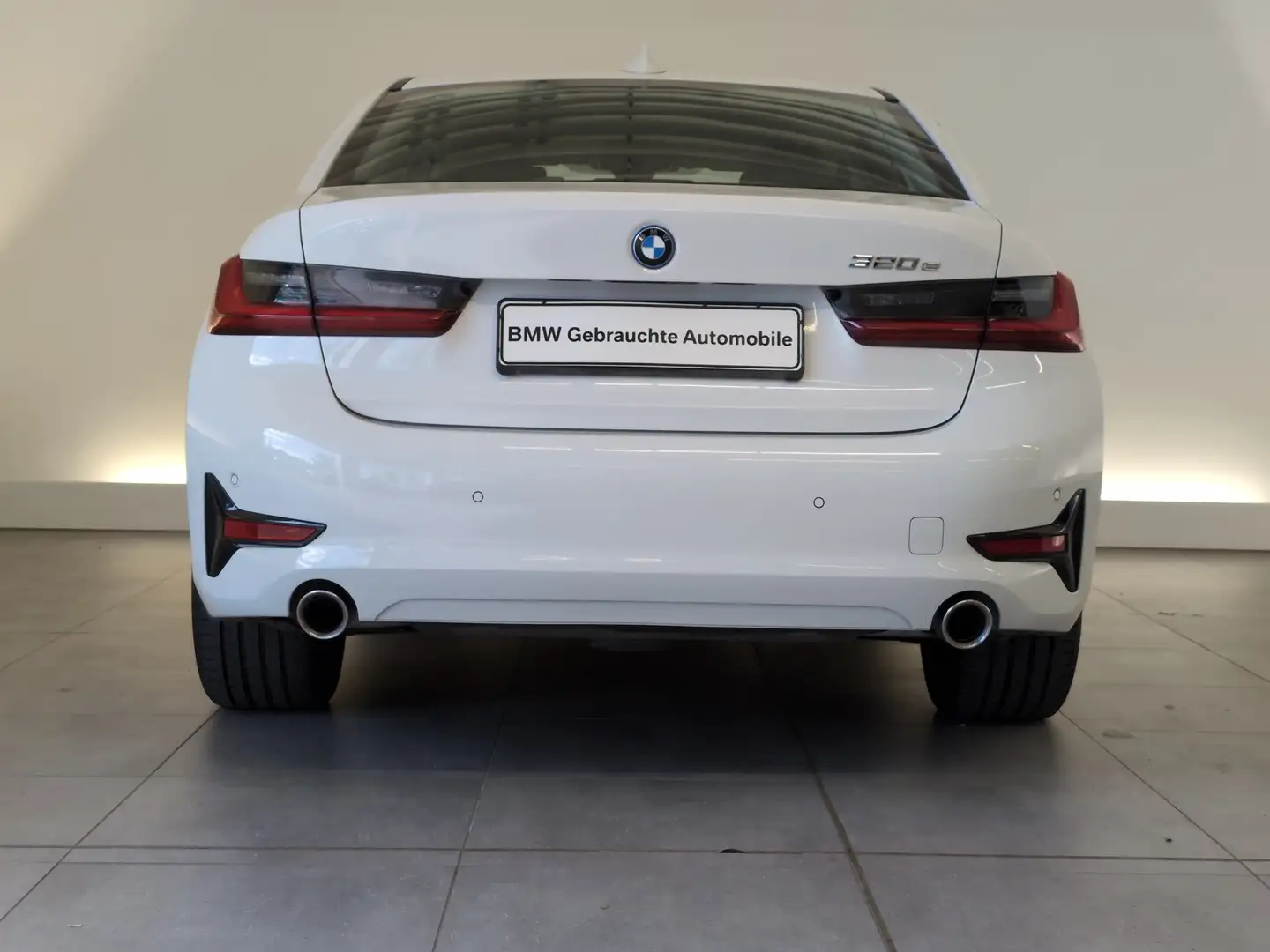BMW 320 e Limousine DAB/Tempomat/SHZ Weiß - 1