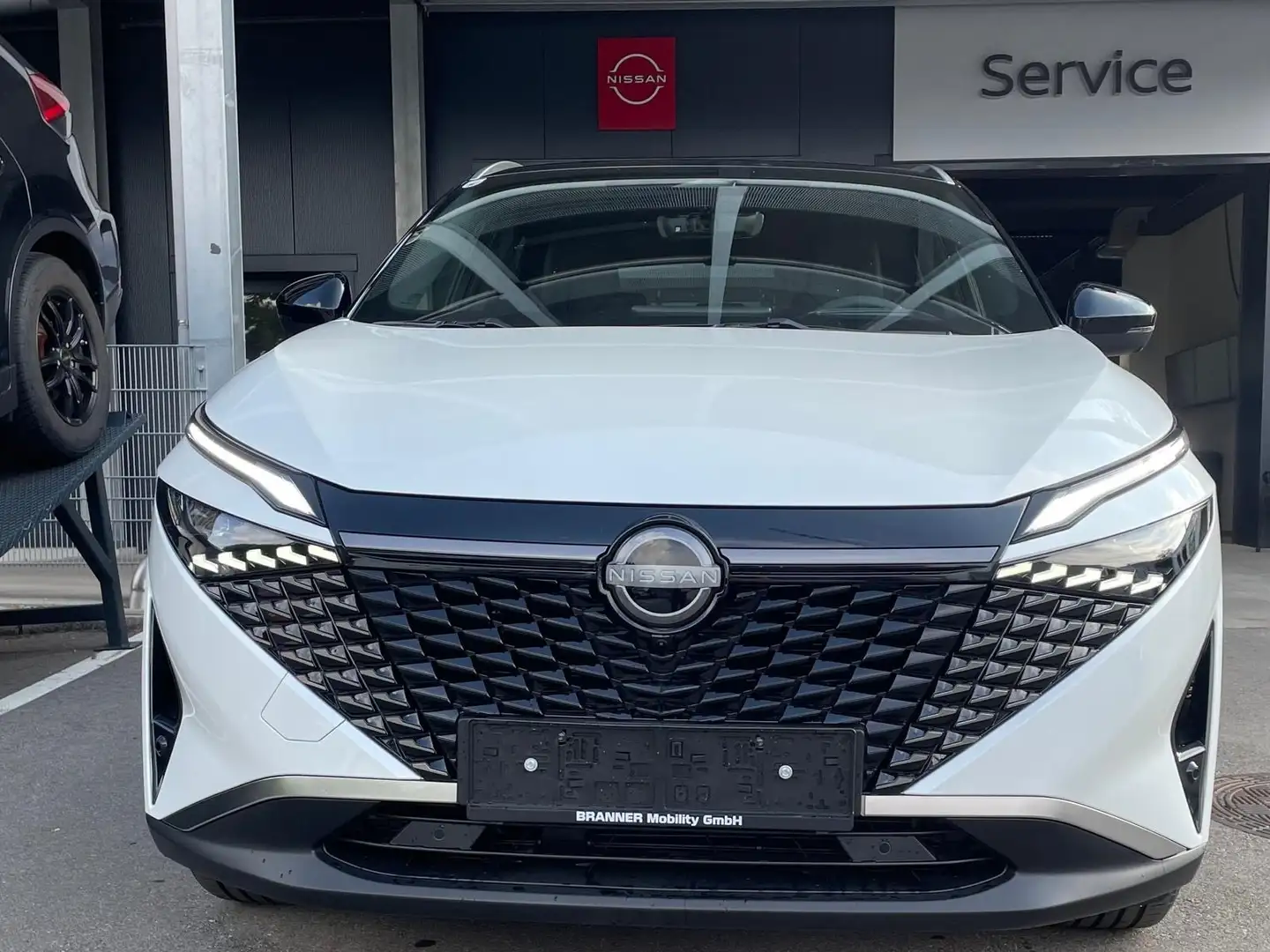Nissan Qashqai 1,3 DIG-T MHEV Tekna Xtronic Bianco - 2