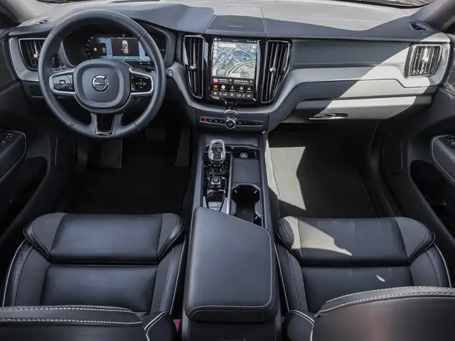 Volvo XC60 view 11