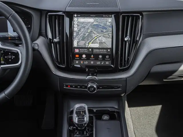 Volvo XC60 view 13