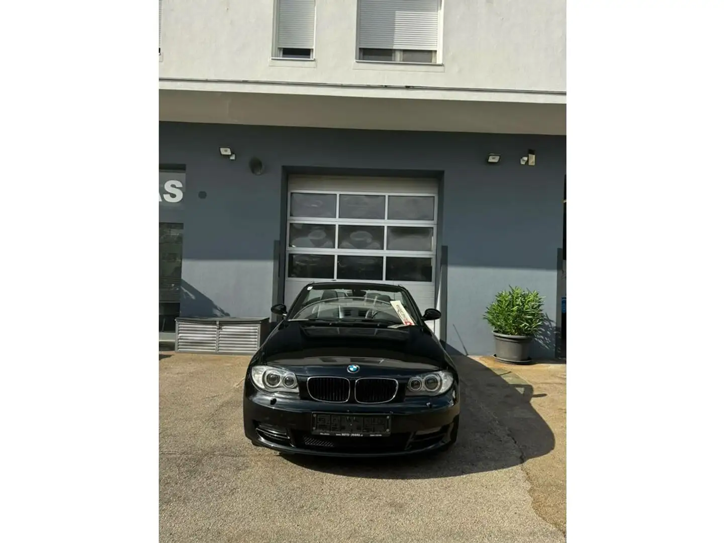 BMW 120 i Cabrio Österreich-Paket **Sitzheizung/Xenon** Schwarz - 1