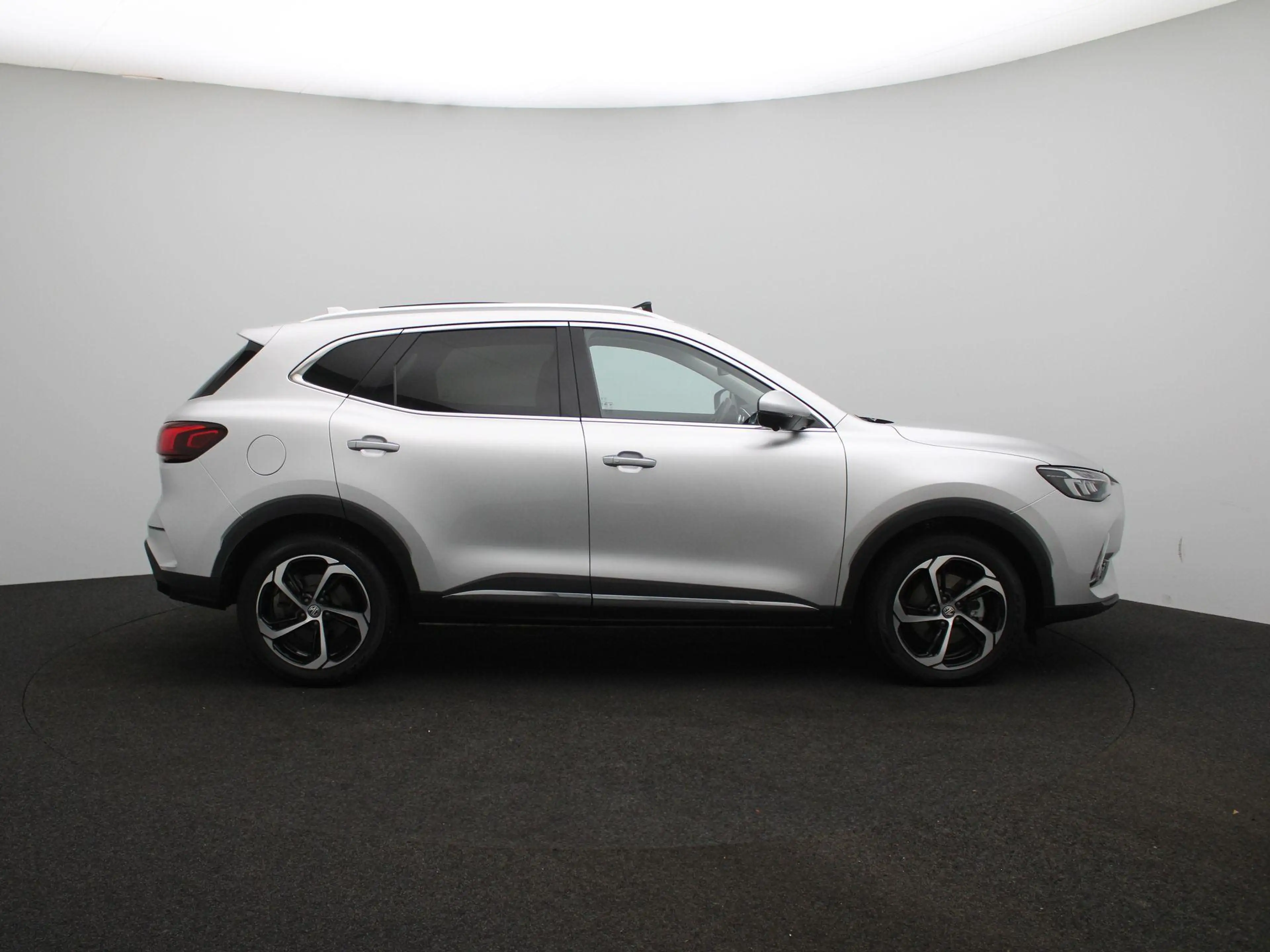 MG EHS 1.5 TGDI PHEV Aut. Luxury | Leder | Navi | Panoram — photo 6