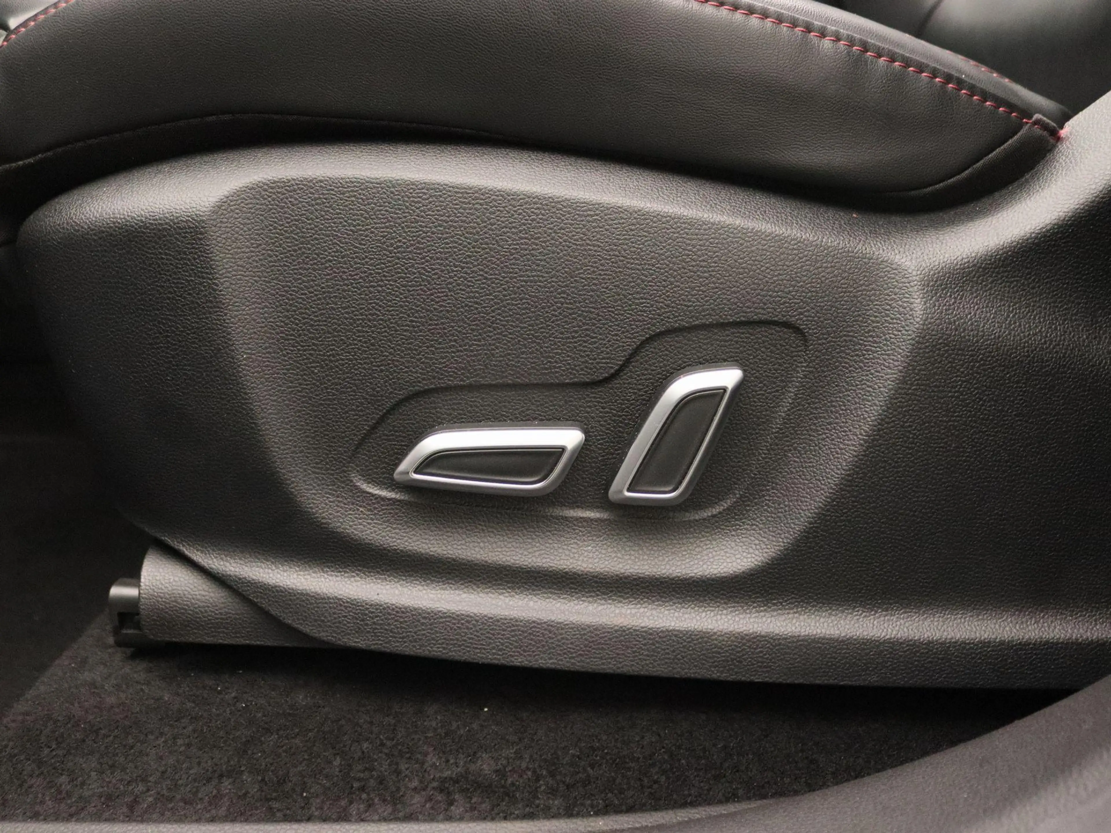 MG EHS 1.5 TGDI PHEV Aut. Luxury | Leder | Navi | Panoram — photo 14