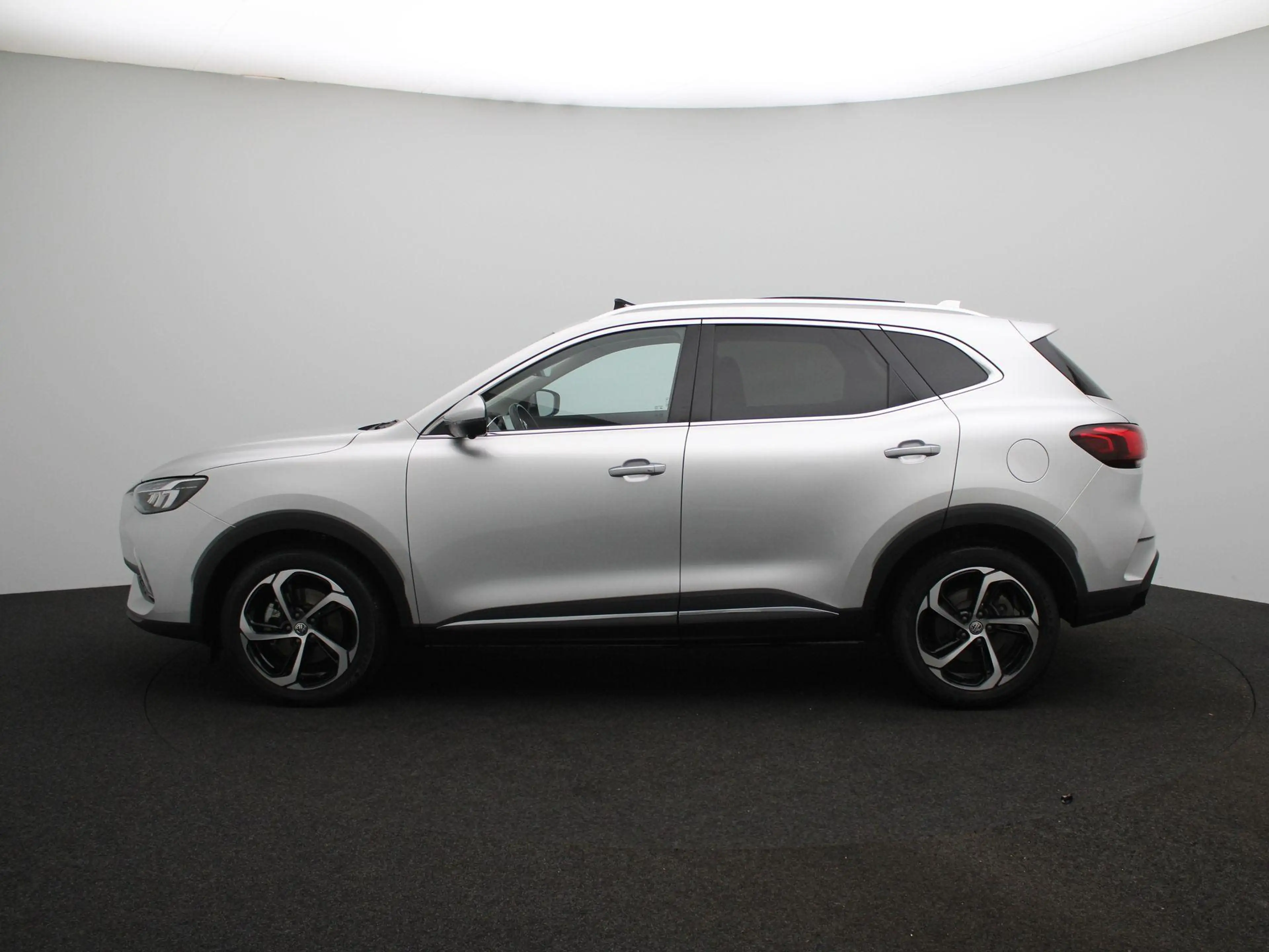 MG EHS 1.5 TGDI PHEV Aut. Luxury | Leder | Navi | Panoram — photo 4