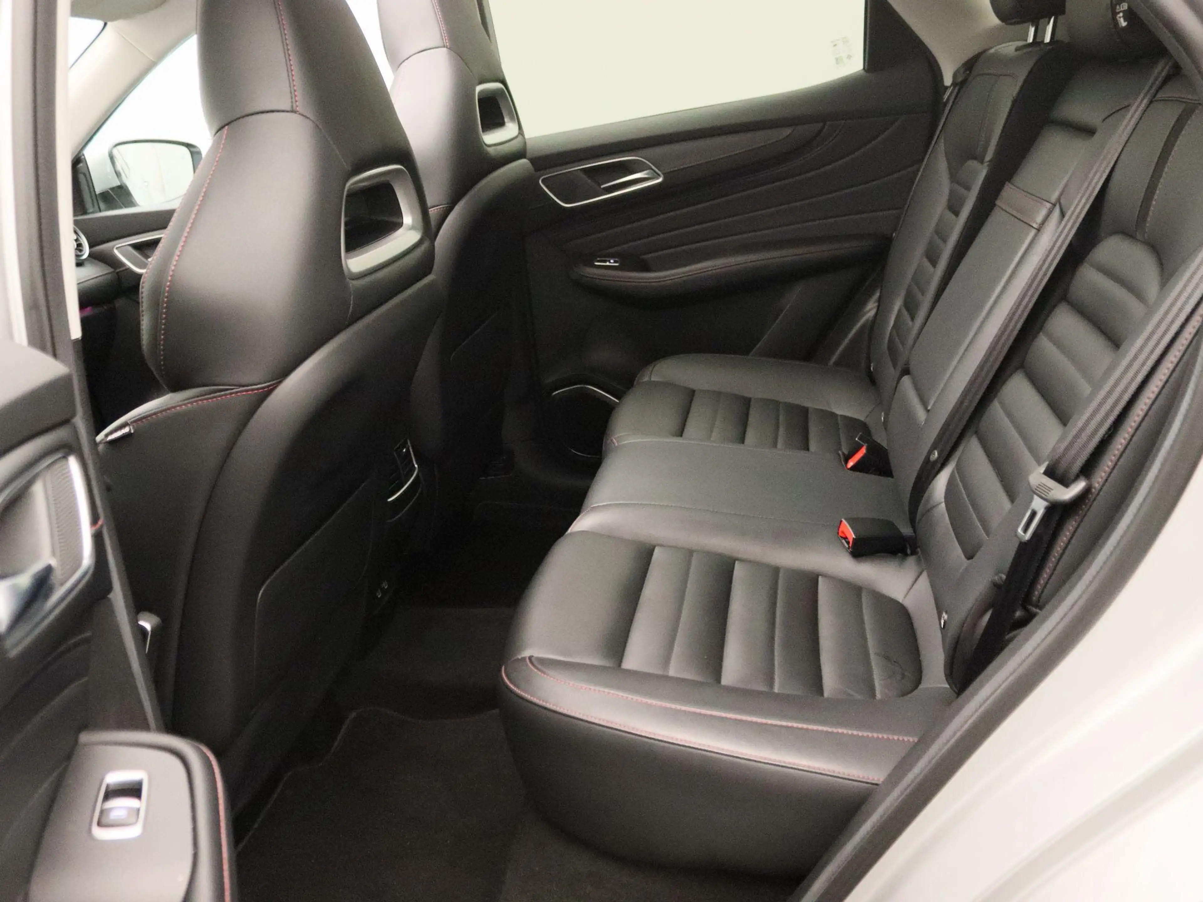 MG EHS 1.5 TGDI PHEV Aut. Luxury | Leder | Navi | Panoram — photo 15