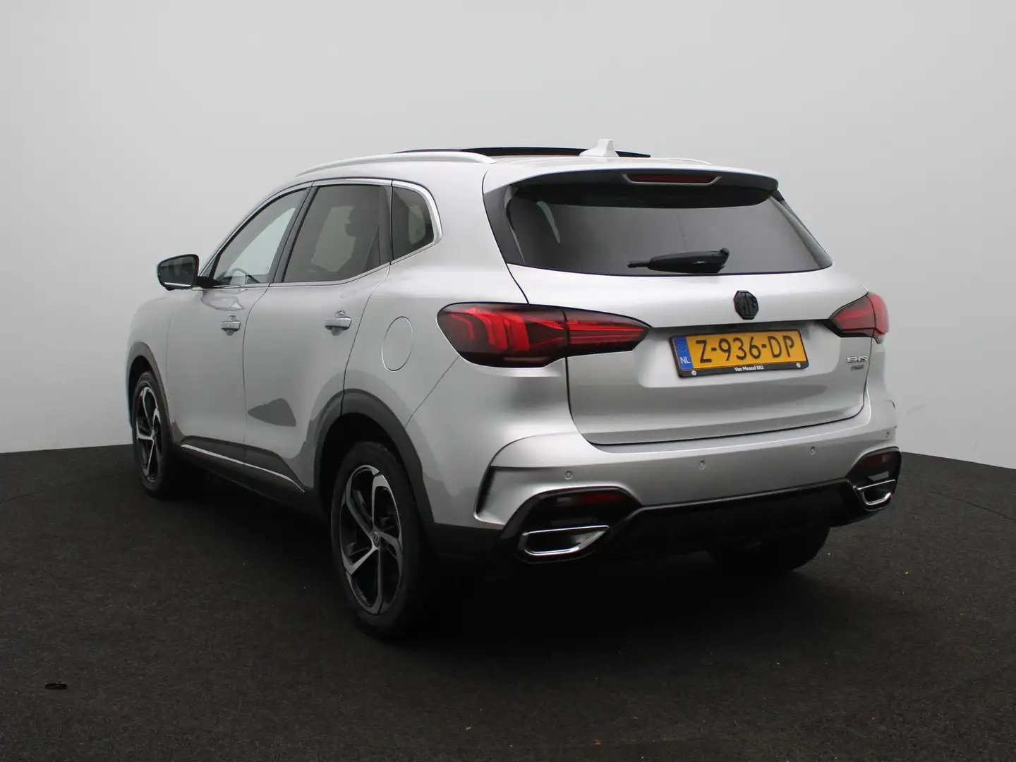 MG EHS 1.5 TGDI PHEV Aut. Luxury | Leder | Navi | Panoram Grijs - 2