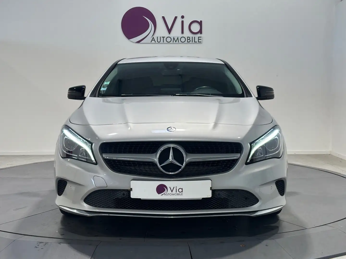 Mercedes-Benz CLA 200 200 d - Pack Exclusif - Carplay - Grijs - 2
