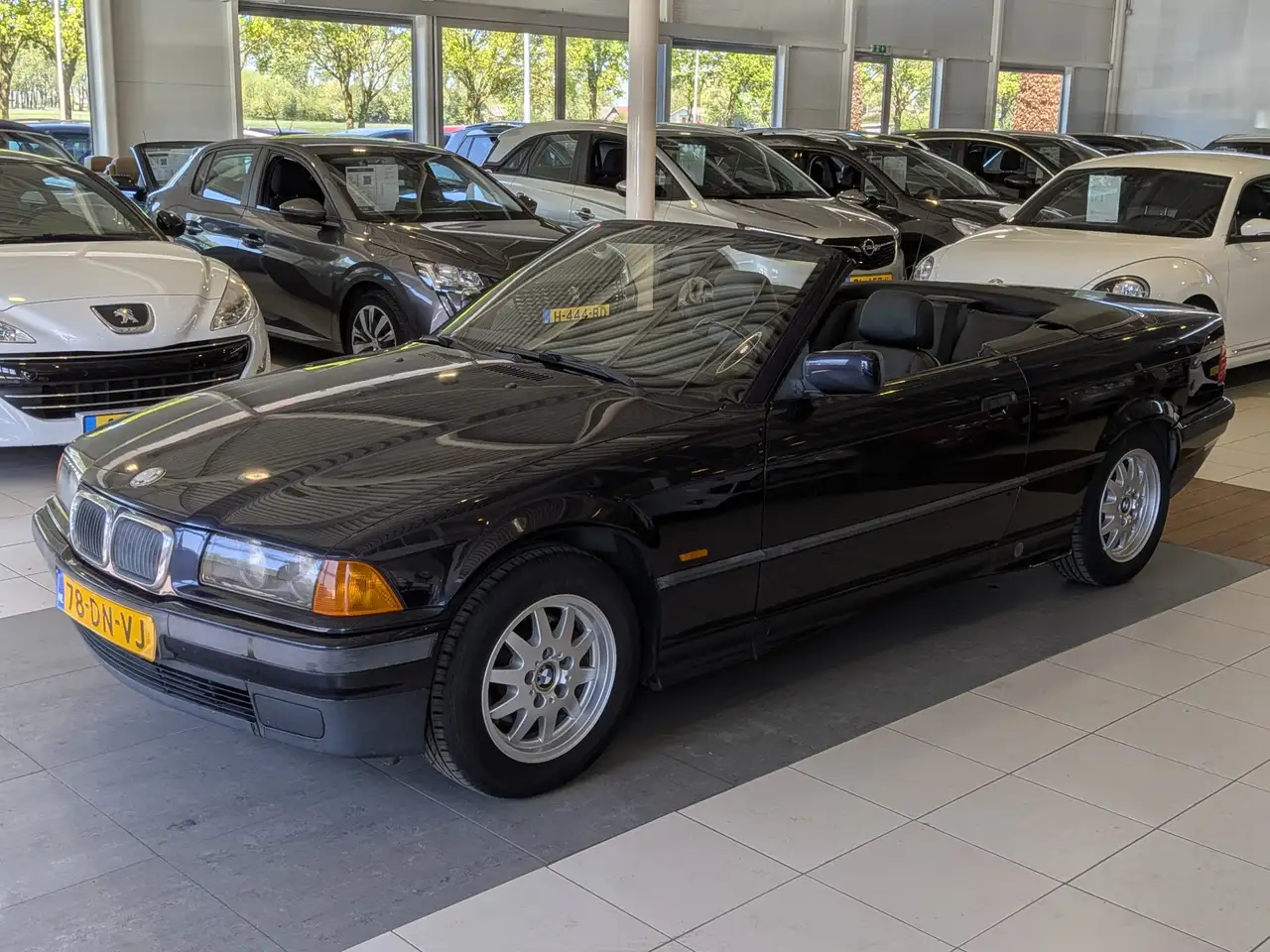 BMW 318 3-serie Cabrio 318i Executive Automaat NAP 89.818k, foto 2