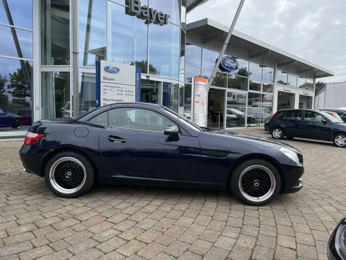 Mercedes-Benz SLK 200 (BlueEFFICIENCY) 7G-TRONIC Blauw - 2