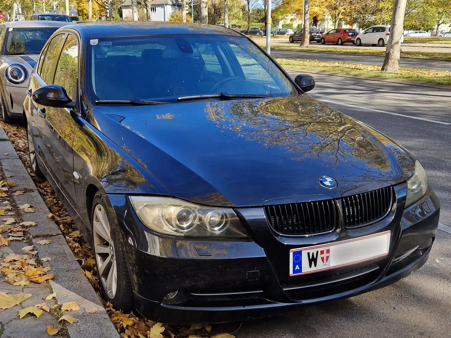 BMW 330 330d Schwarz - 1