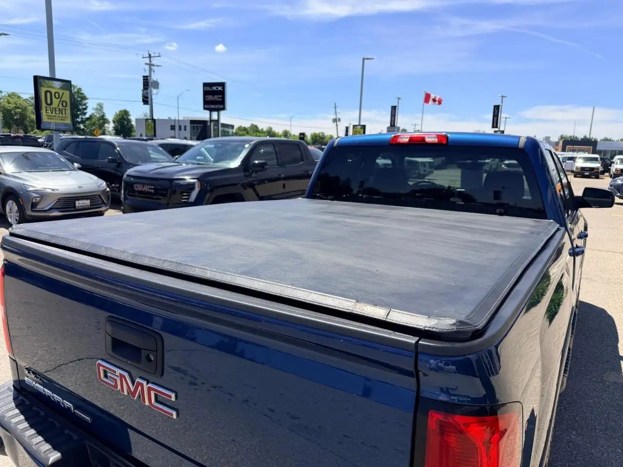 GMC Sierra 1500 снимка GMC Sierra 1500