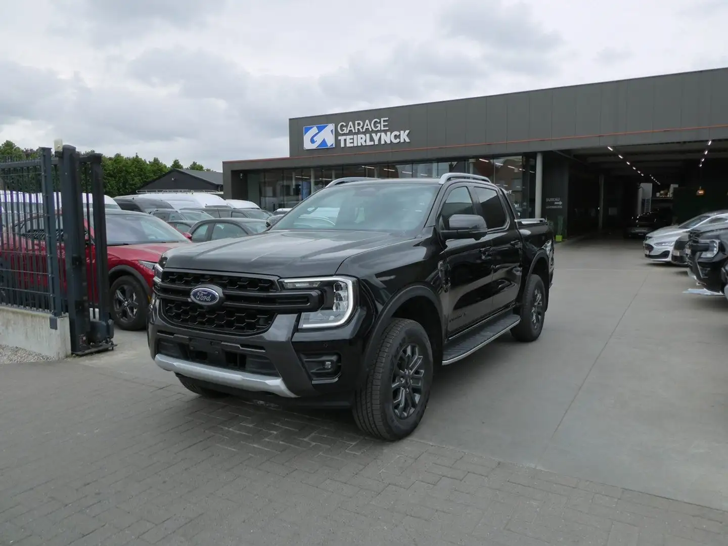 Ford Ranger 3.0 V6 240pk automaat WILDTRAK 4x4 Stock (32751) Zwart - 1