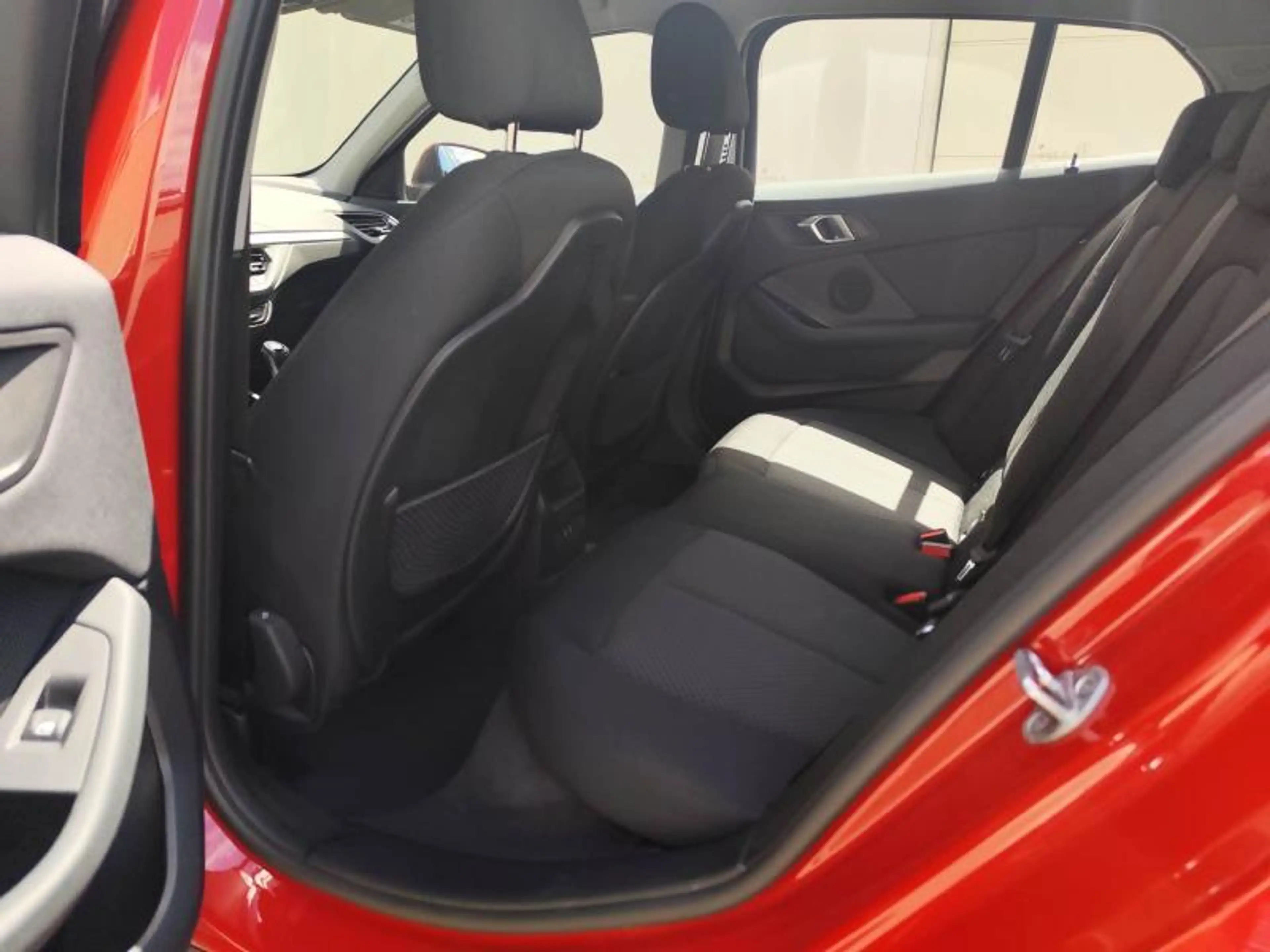 BMW 118 i Navi Pro LED Att. Rem. — photo 17