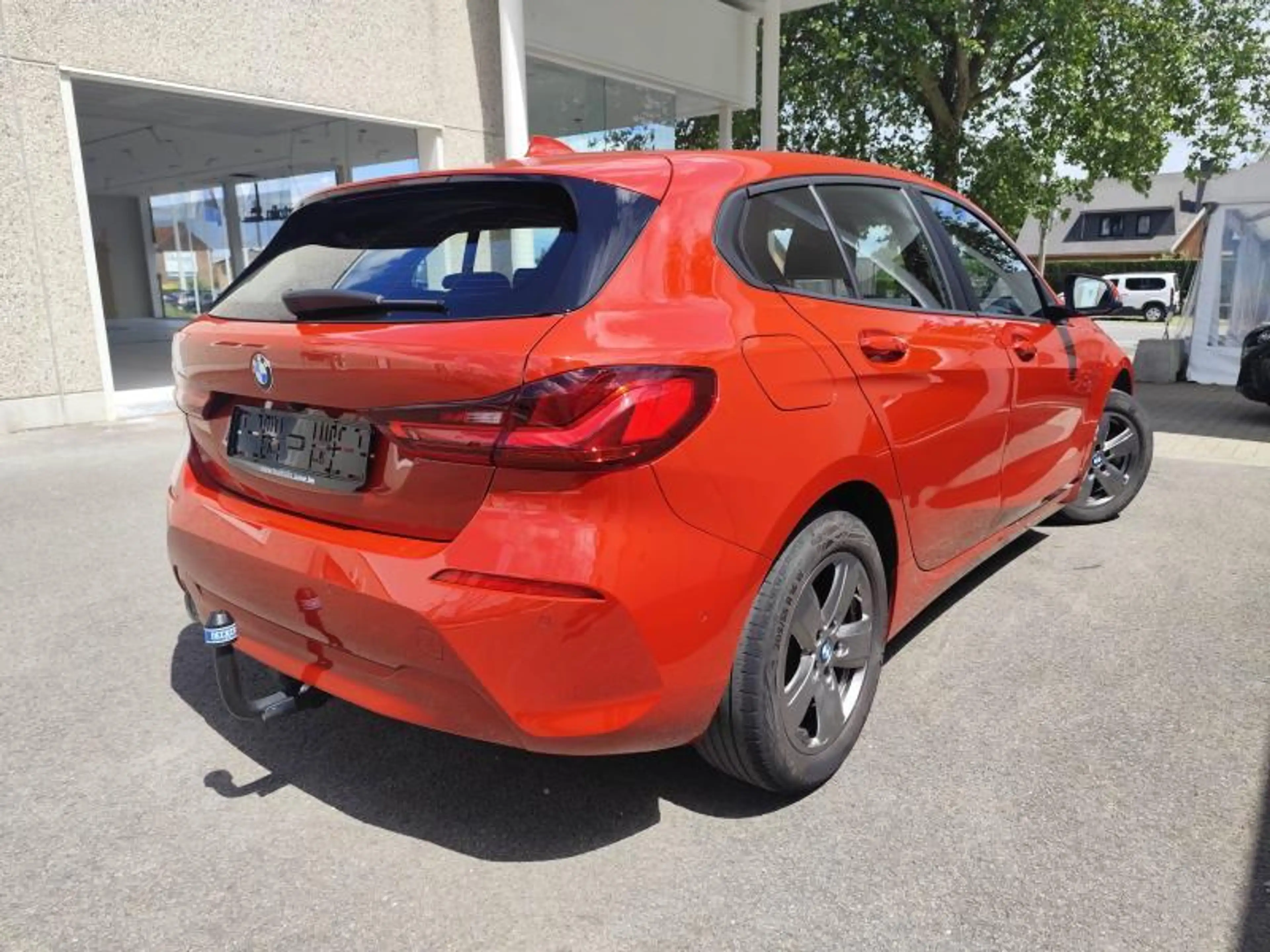 BMW 118 i Navi Pro LED Att. Rem. — photo 5