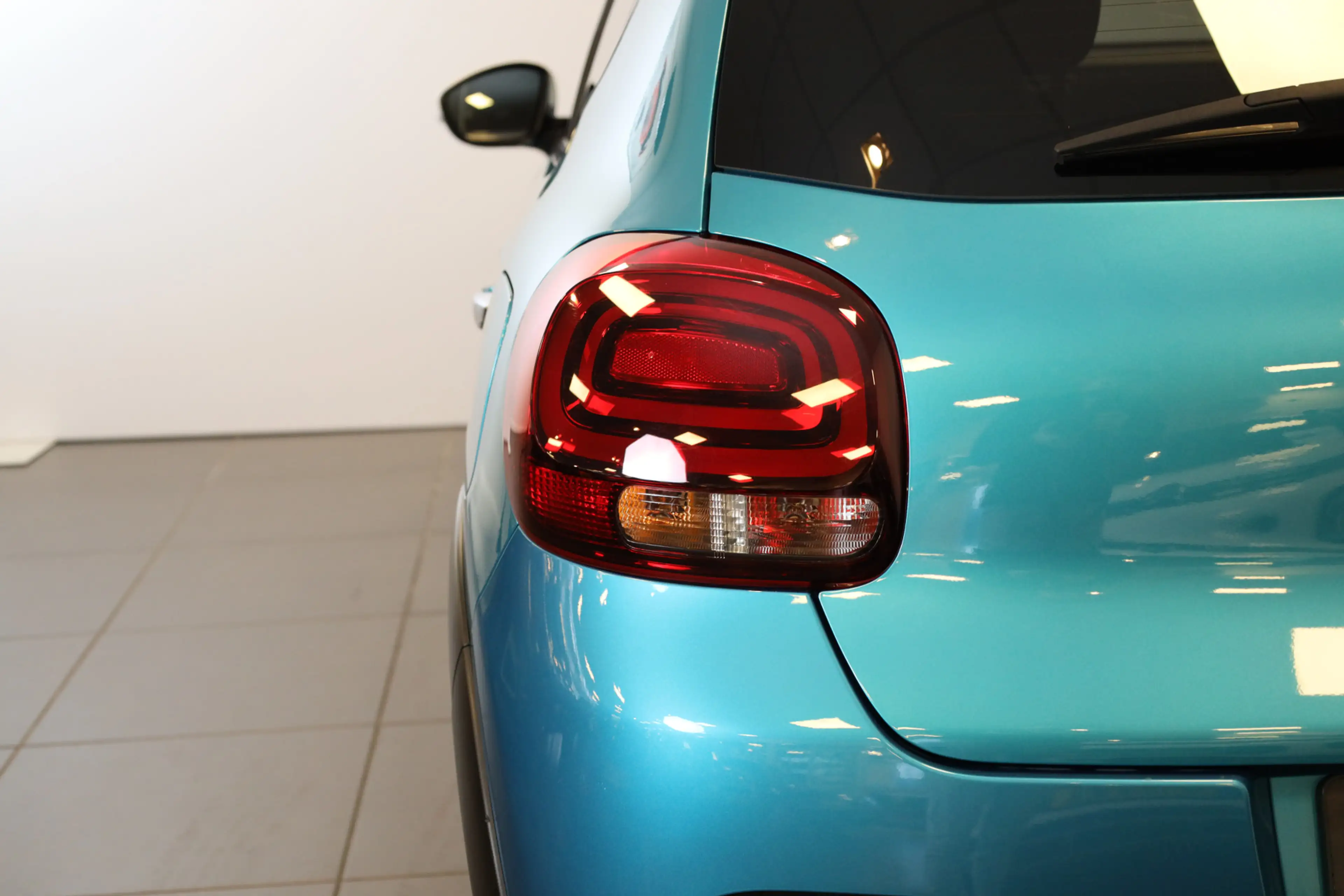 Citroen C3 PT 110 Shine Carplay | Camera | Lichtmetaal 17" — photo 13