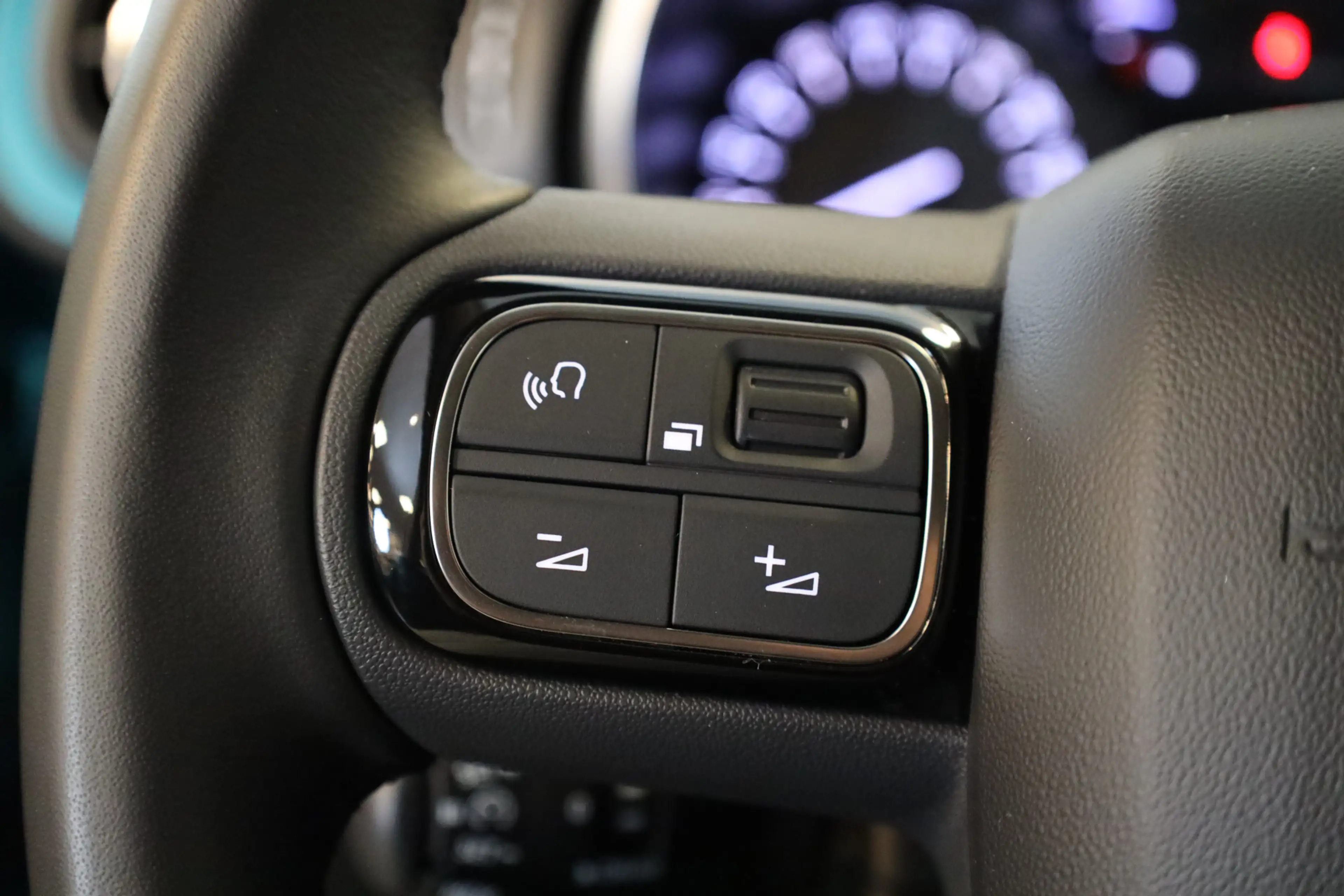Citroen C3 PT 110 Shine Carplay | Camera | Lichtmetaal 17" — photo 24