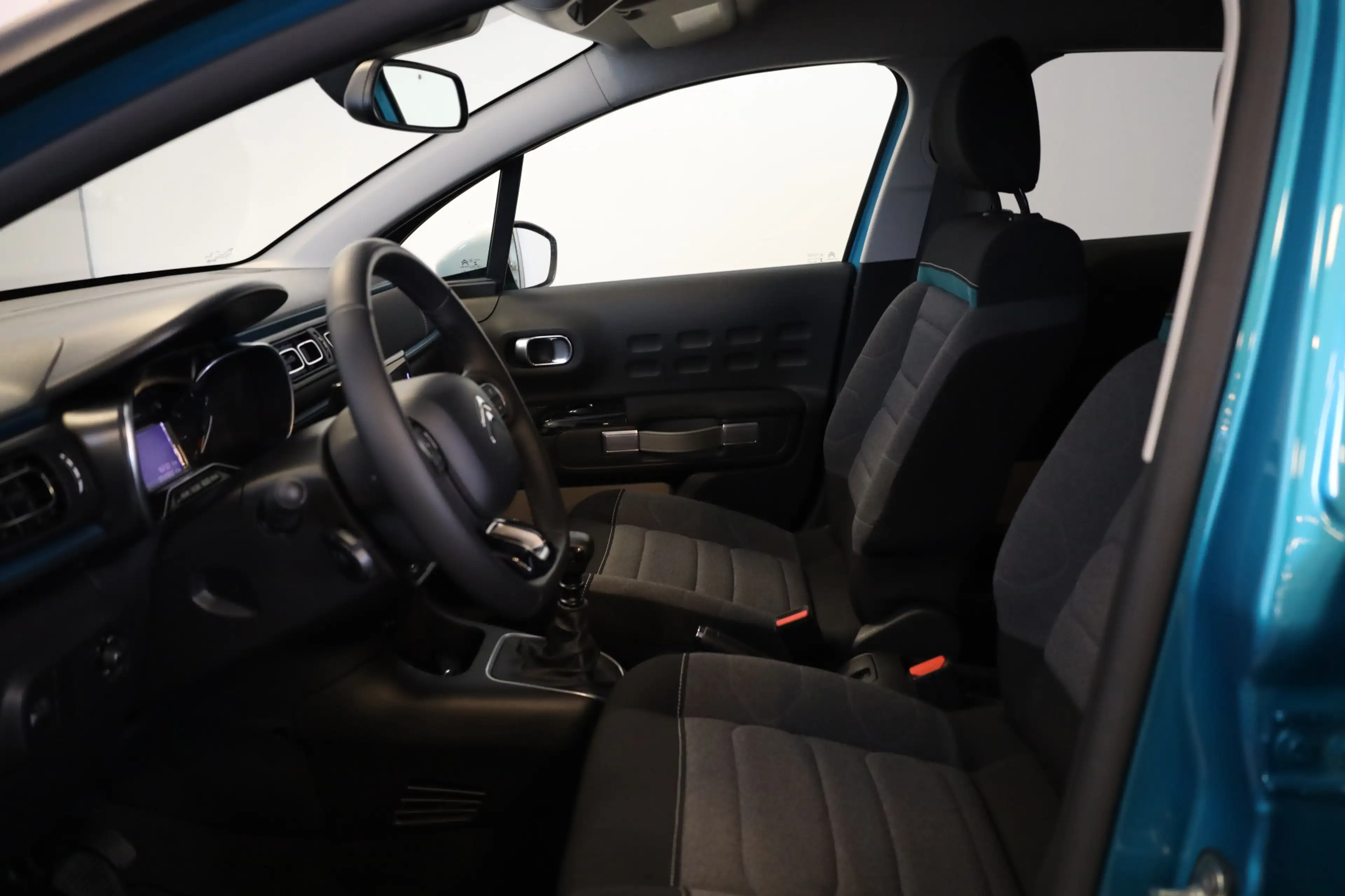 Citroen C3 PT 110 Shine Carplay | Camera | Lichtmetaal 17" — photo 18