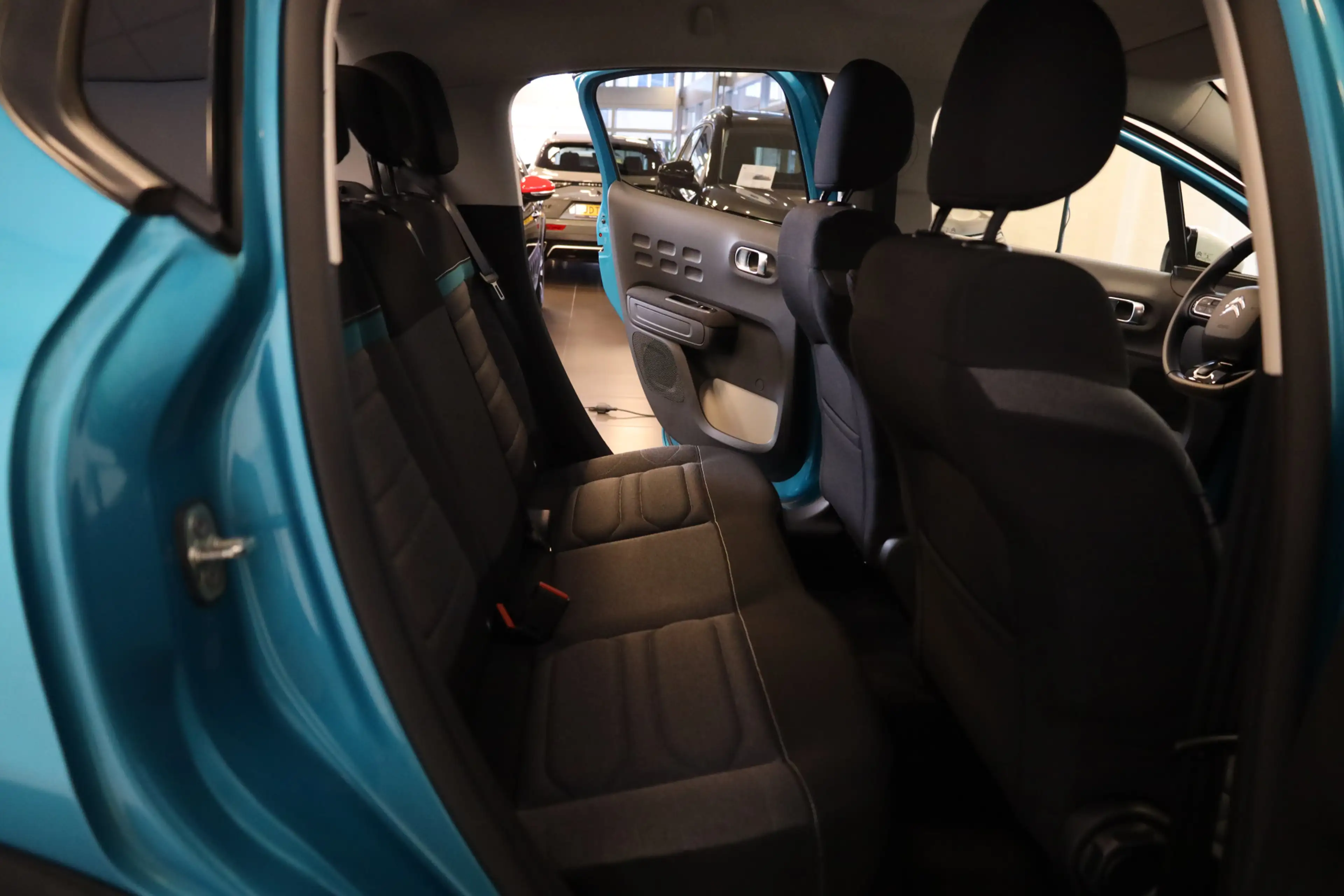 Citroen C3 PT 110 Shine Carplay | Camera | Lichtmetaal 17" — photo 33