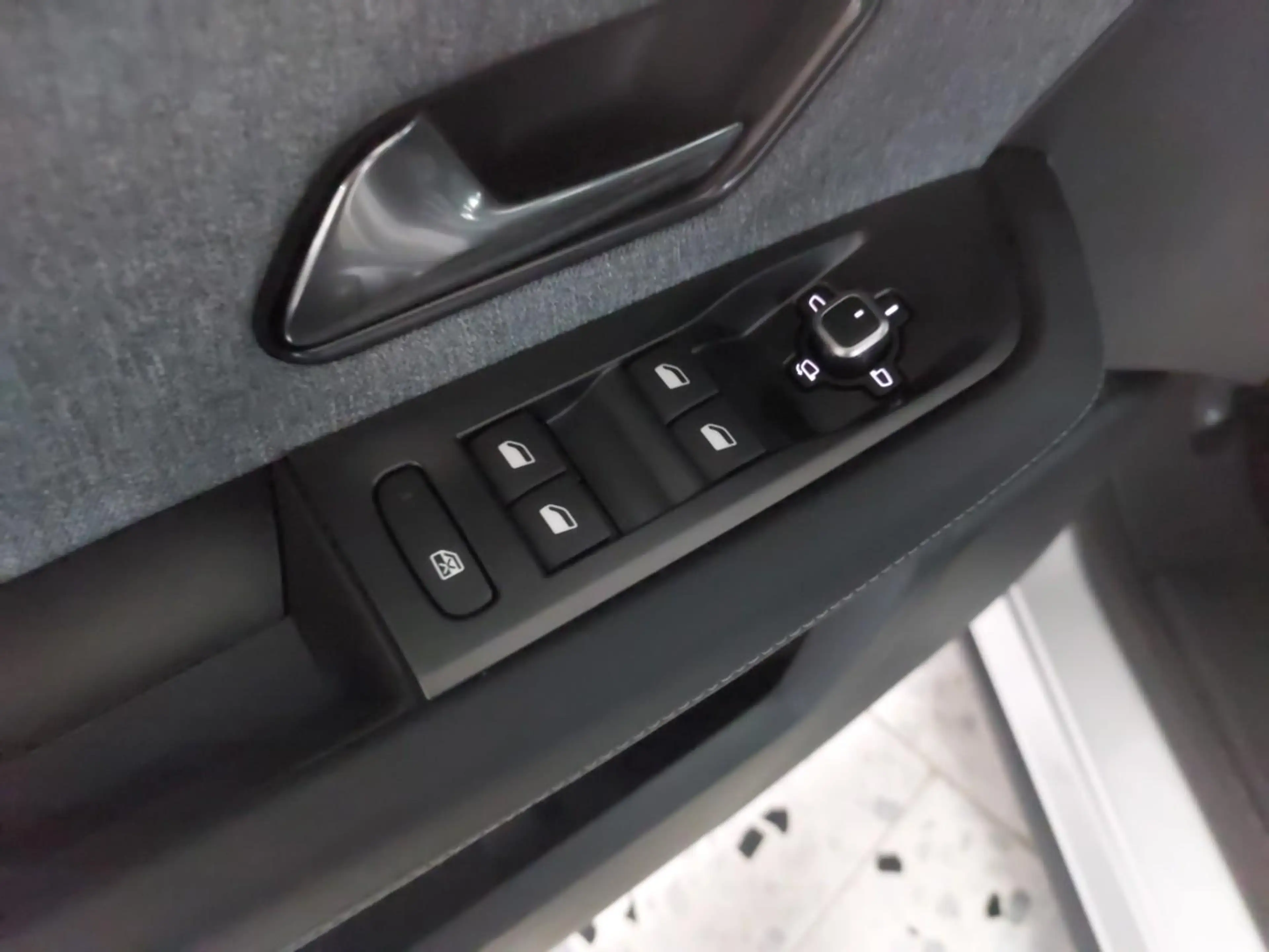 Opel Grandland 1.2 48V Mild- Hybrid 100 kW Edition — photo 14