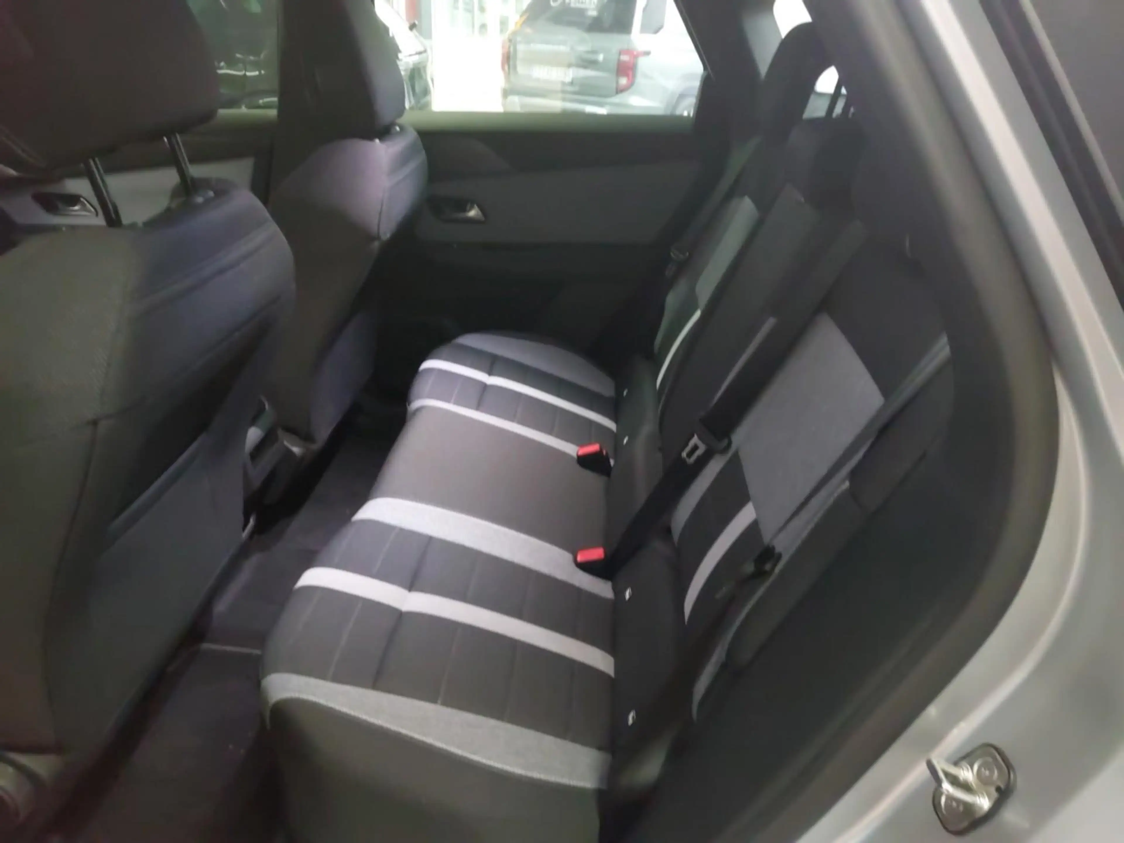 Opel Grandland 1.2 48V Mild- Hybrid 100 kW Edition — photo 10