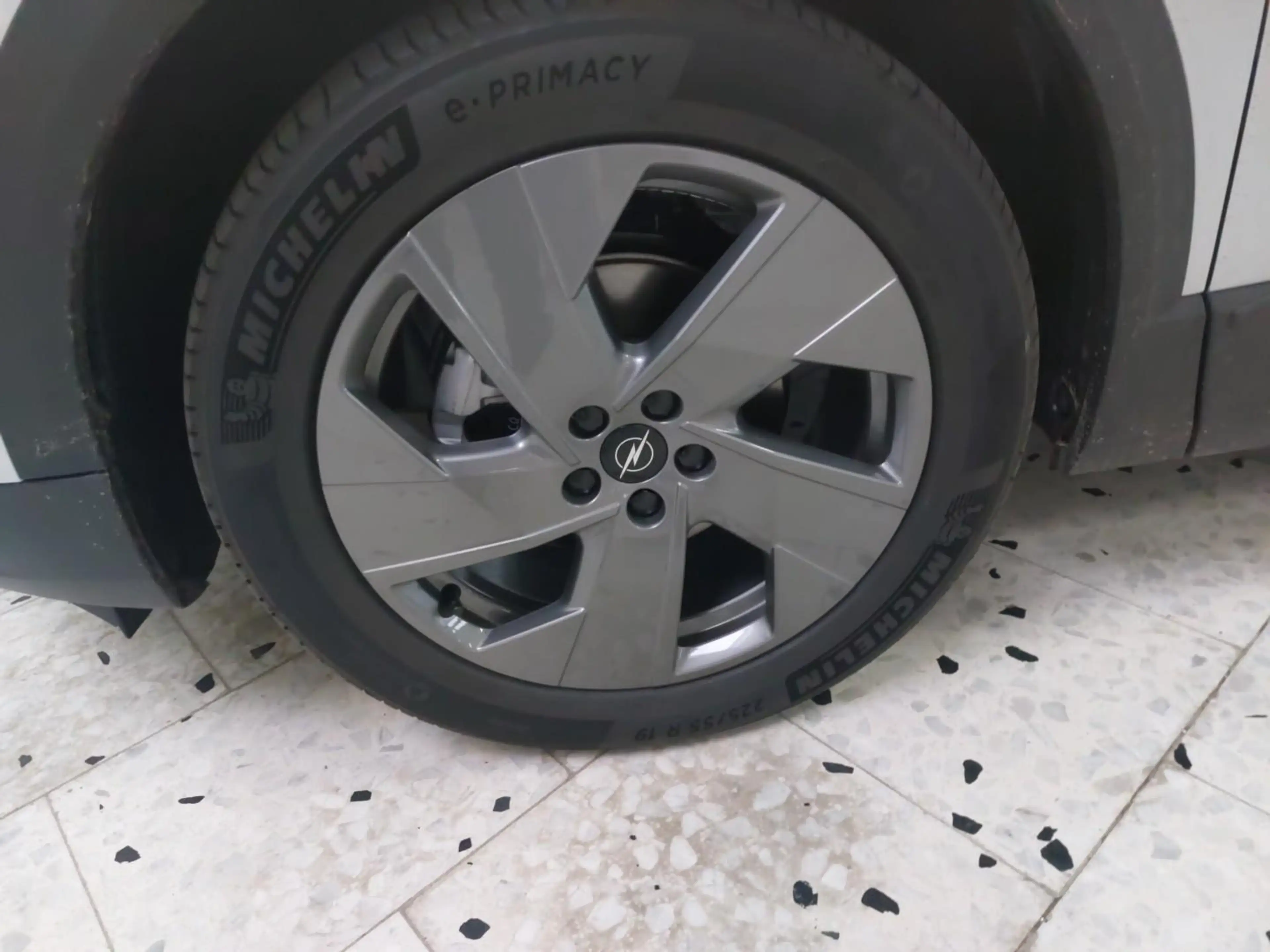 Opel Grandland 1.2 48V Mild- Hybrid 100 kW Edition — photo 8