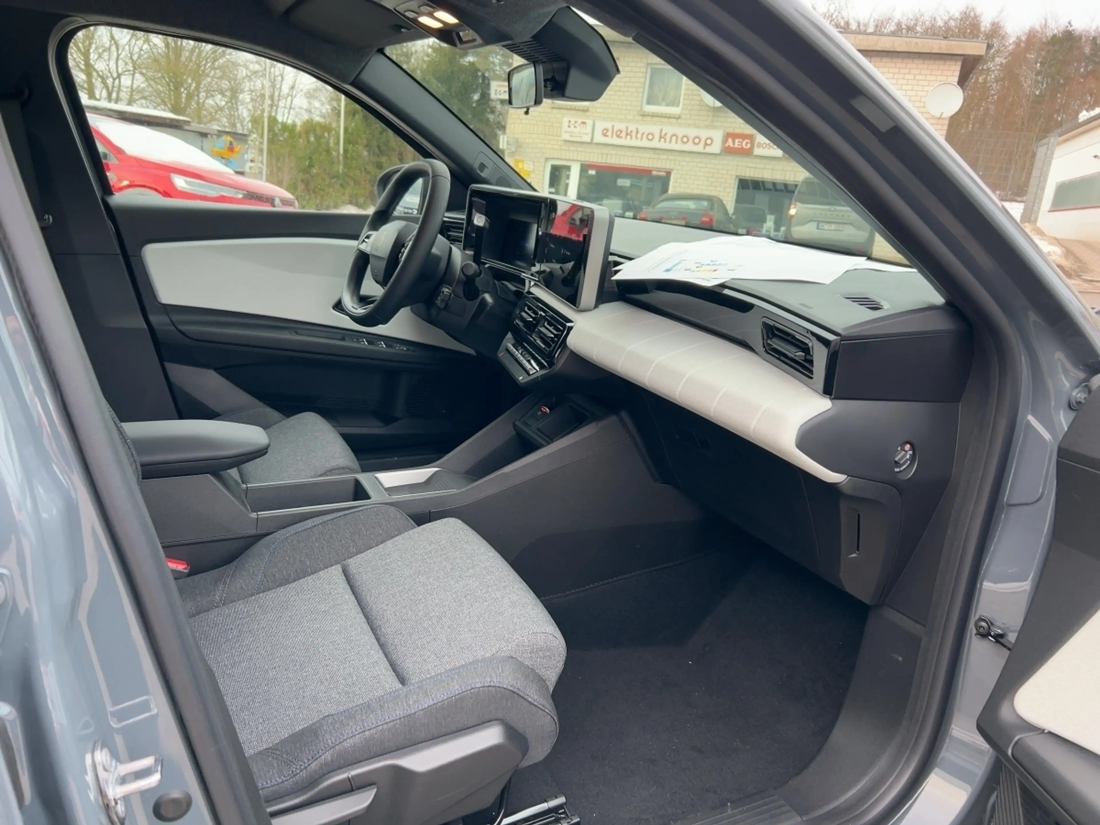 Renault R 4 E-Tech Evolution 150 Comfort Range — photo 11