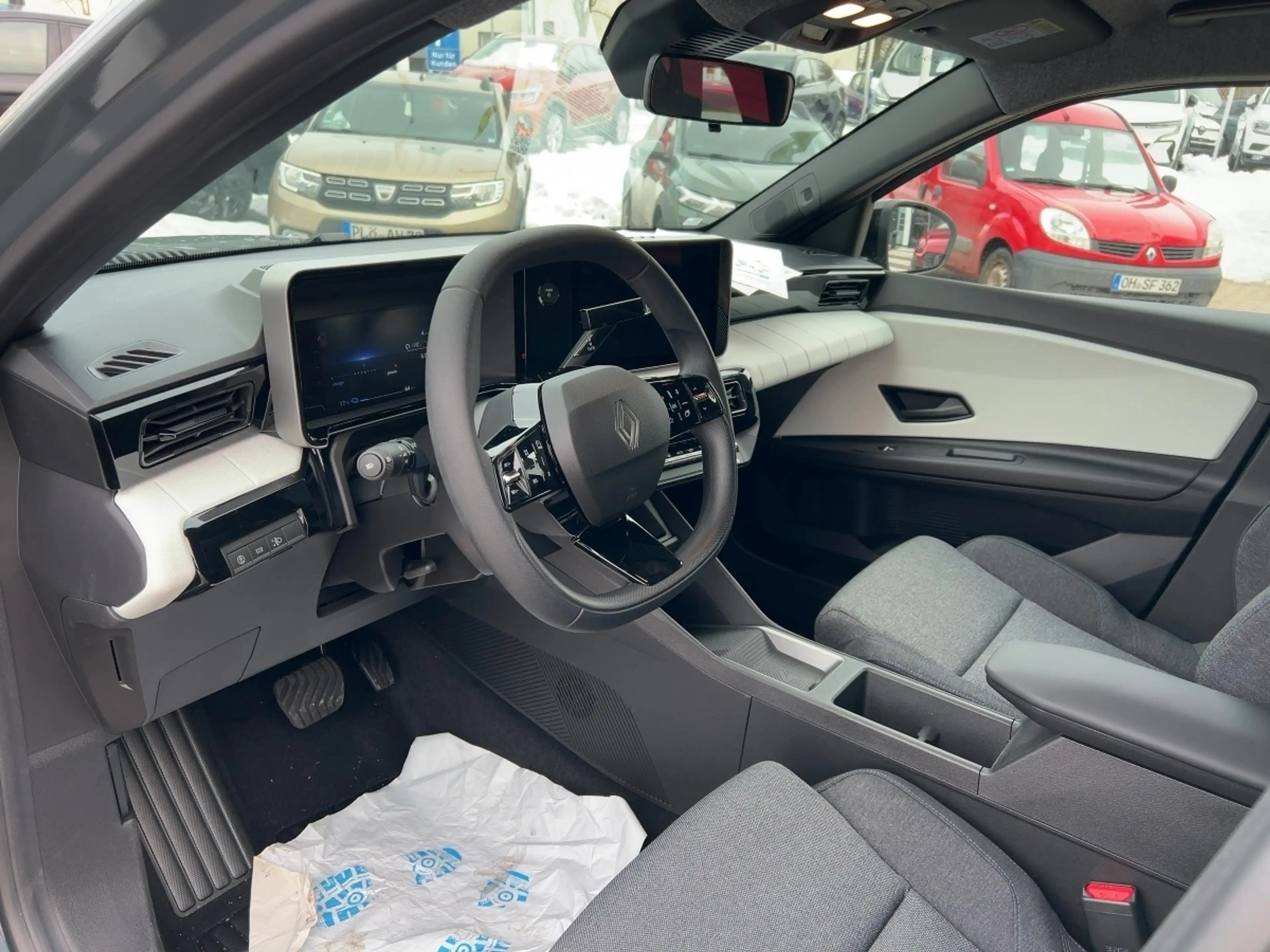Renault R 4 E-Tech Evolution 150 Comfort Range — photo 8