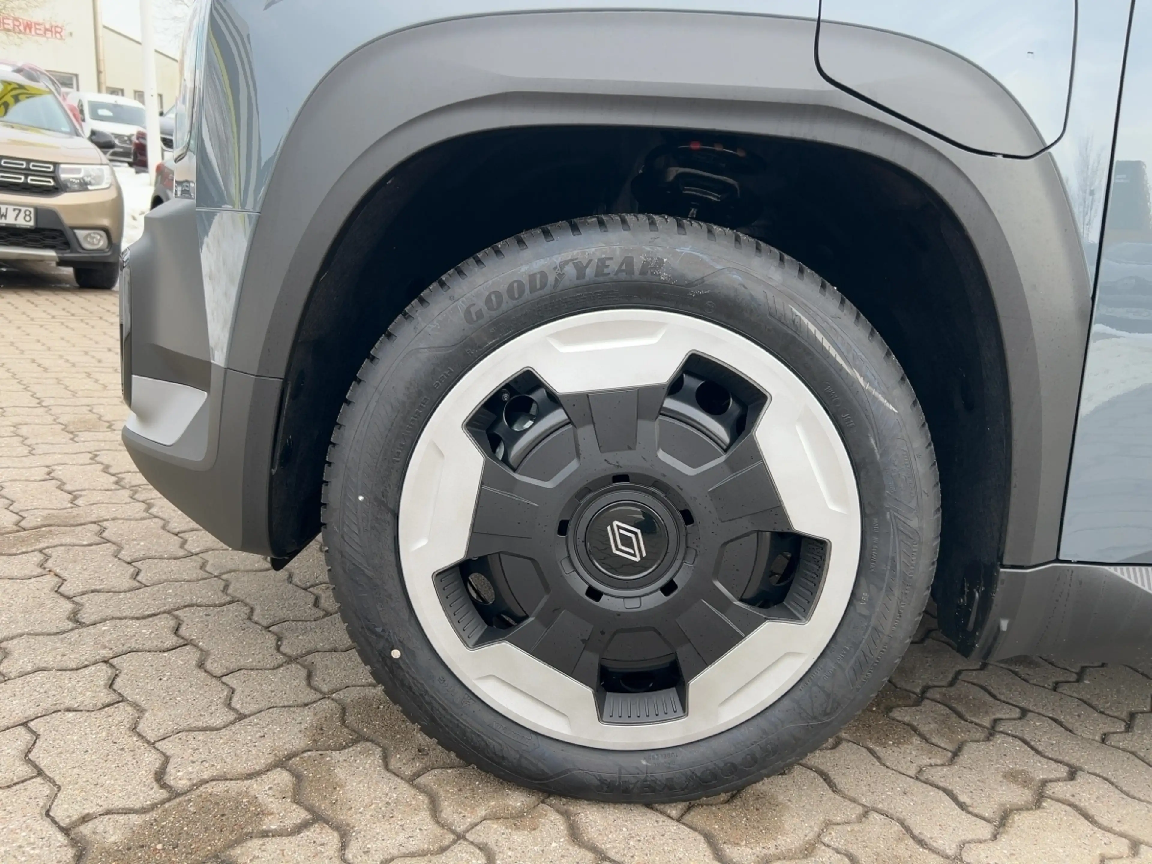 Renault R 4 E-Tech Evolution 150 Comfort Range — photo 7