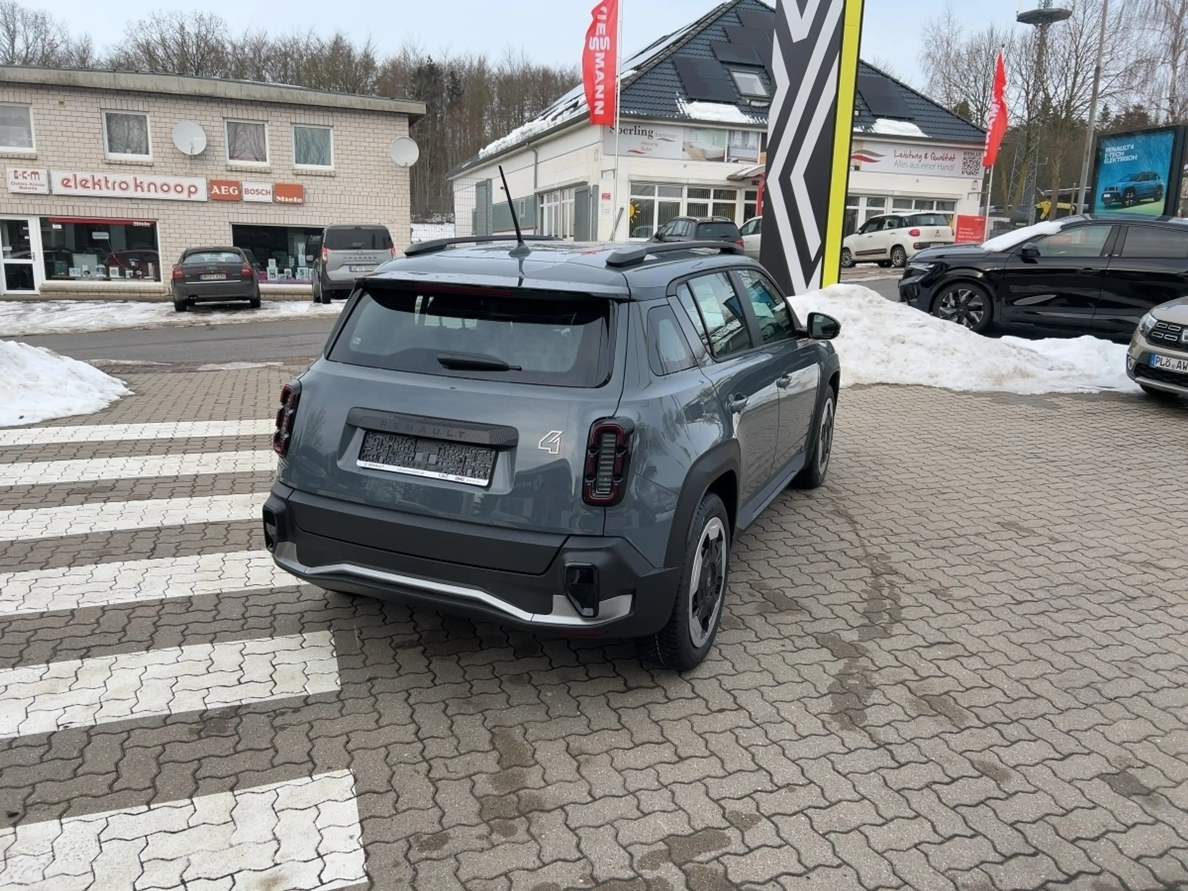 Renault R 4 E-Tech Evolution 150 Comfort Range — photo 4