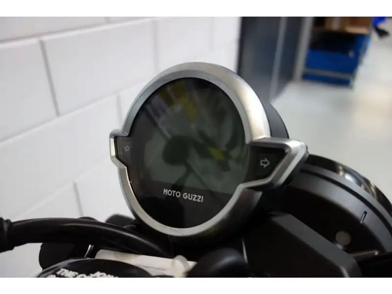 Moto Guzzi V 7 - foto 6