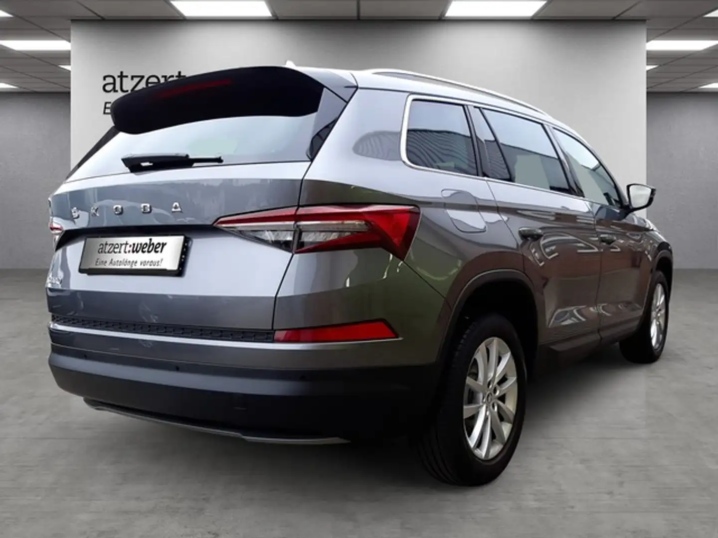 Skoda Kodiaq Style 2.0TDI DSG AHK Navi Kamera elekHeck Gris - 2