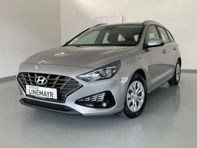 Hyundai i30 1,6 CRDi Kombi Line Plus