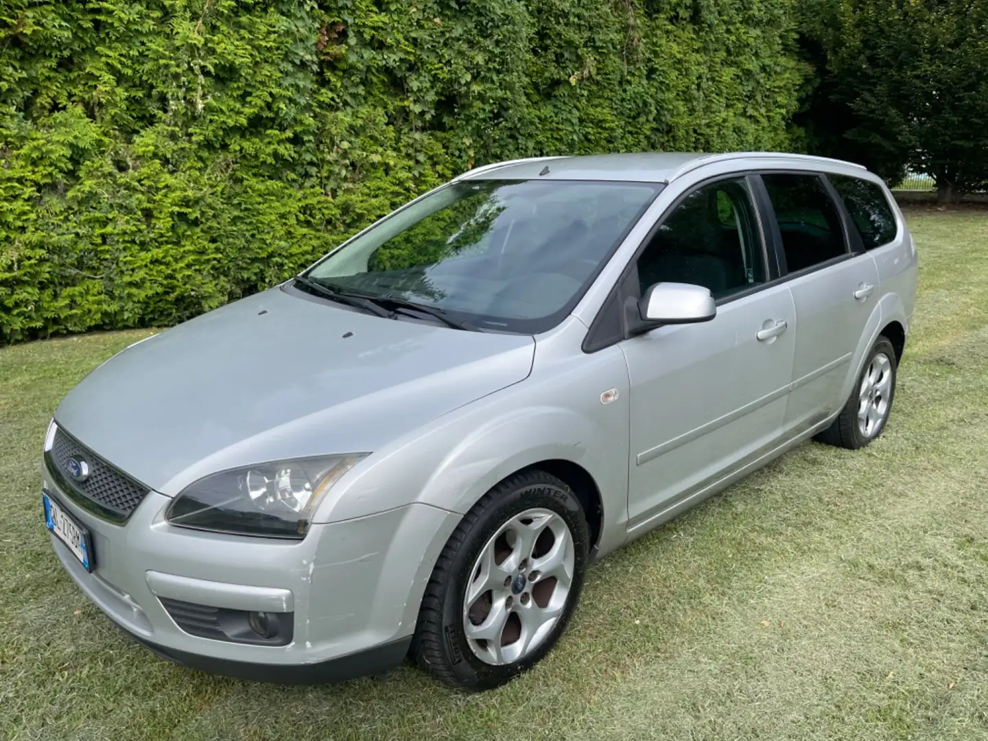 Ford Focus Style Wagon 1.6 tdci 110cv fap Grigio - 2