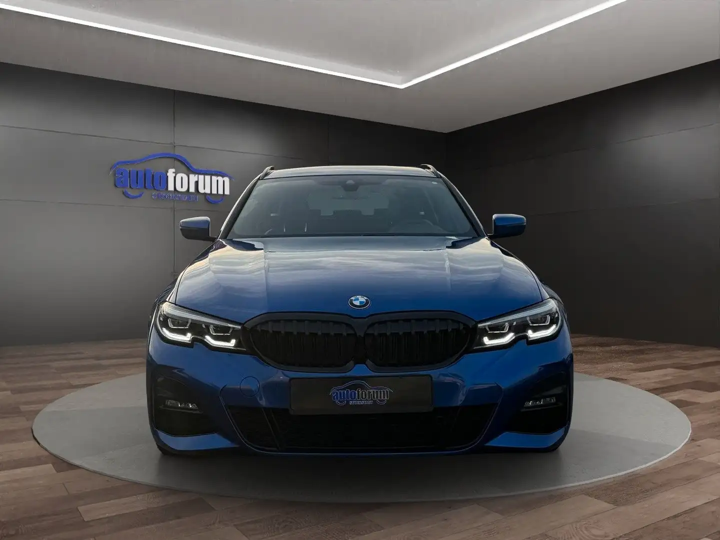 BMW 320 d Touring M Sport AHK°LED°KAMERA°NAVI°19"ALU Bleu - 2